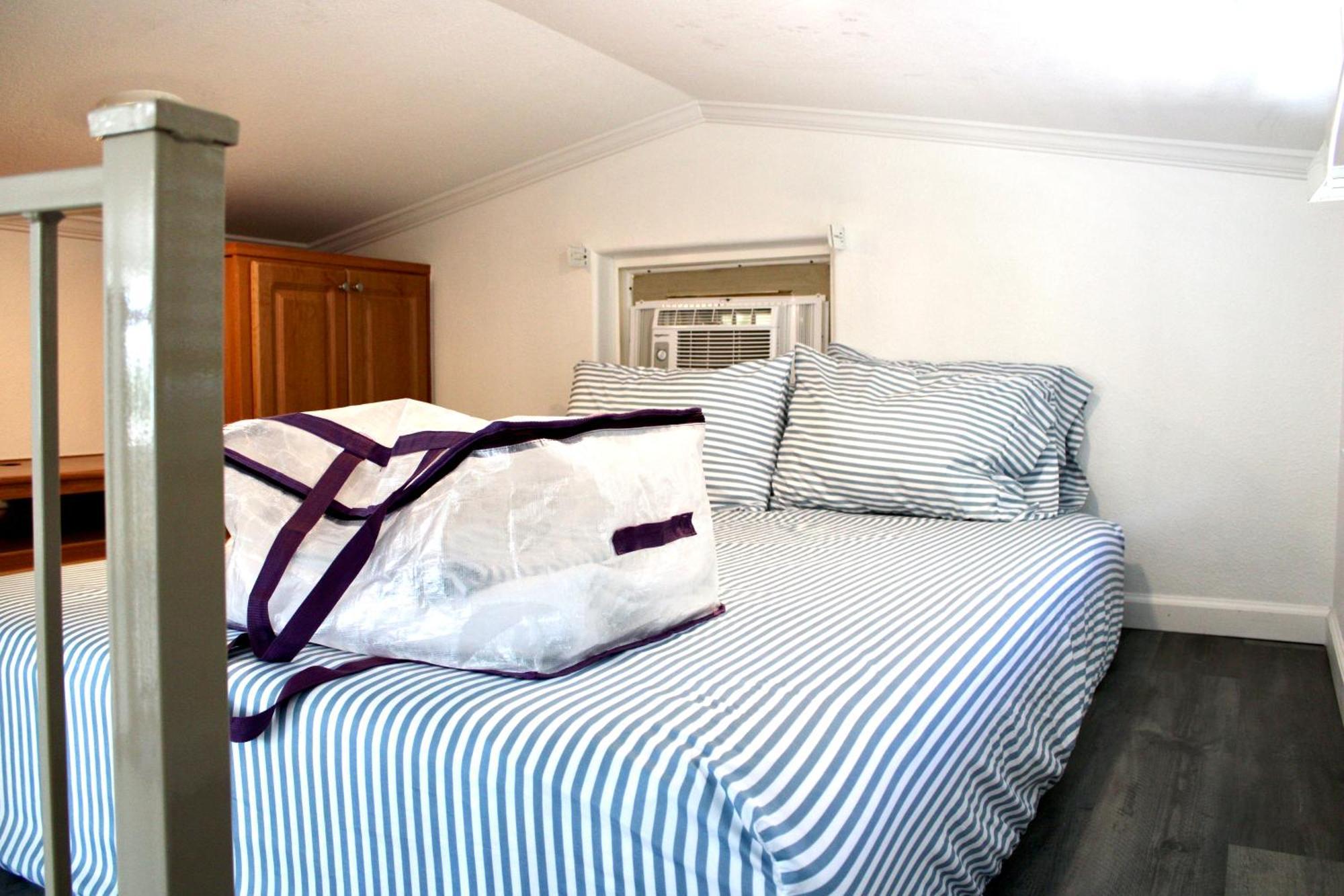 One-Bedroom Cottage