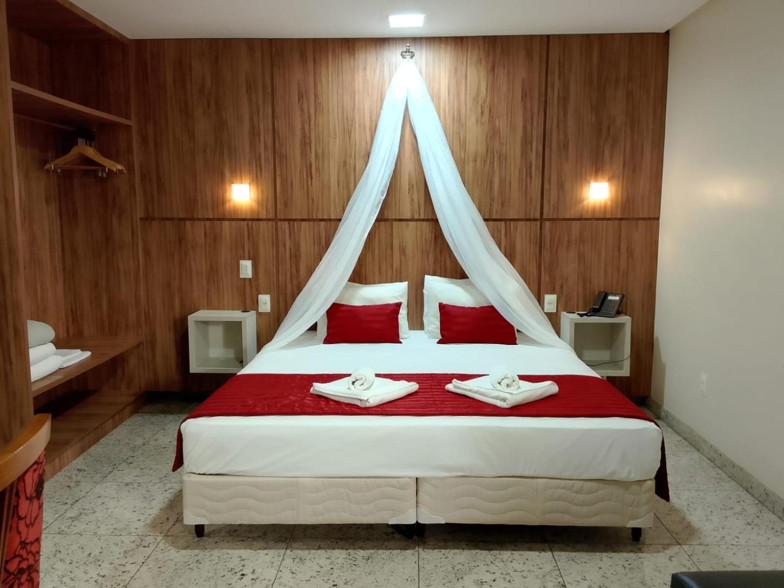 Suíte Deluxe com Banheira de Hidromassagem