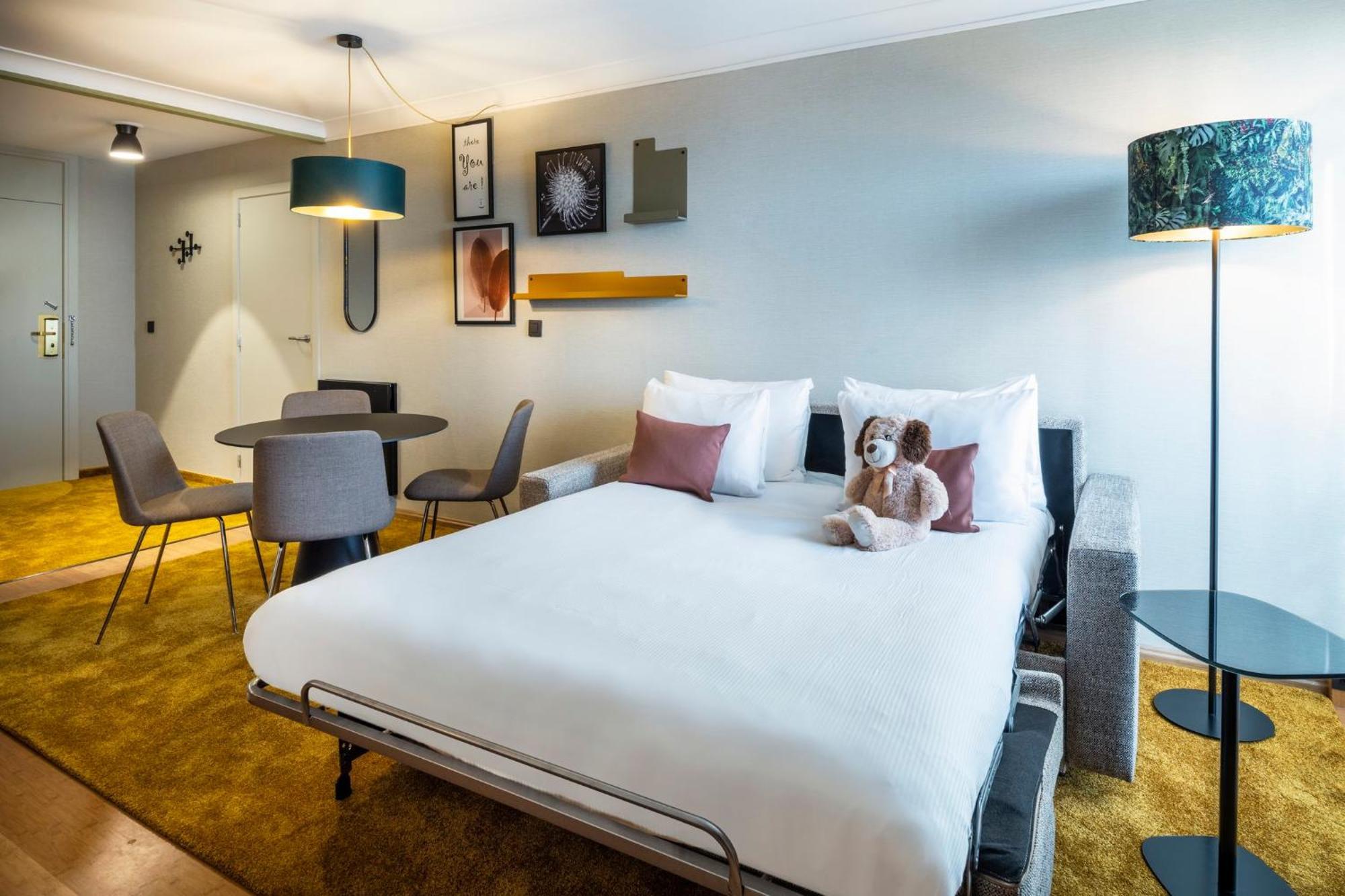 Premium King Room Sofa Bed
