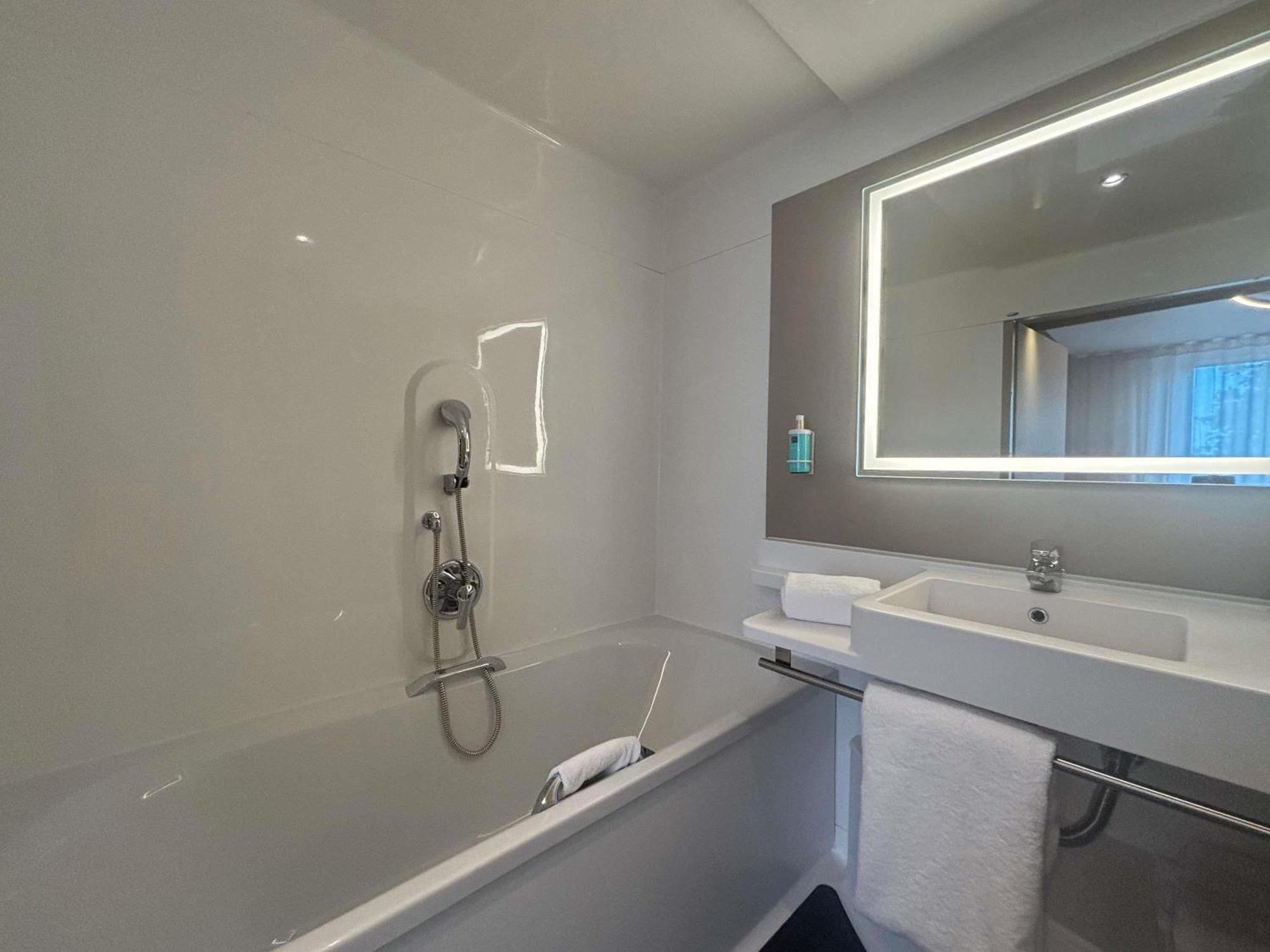 Premium Superior Room One Double Bed