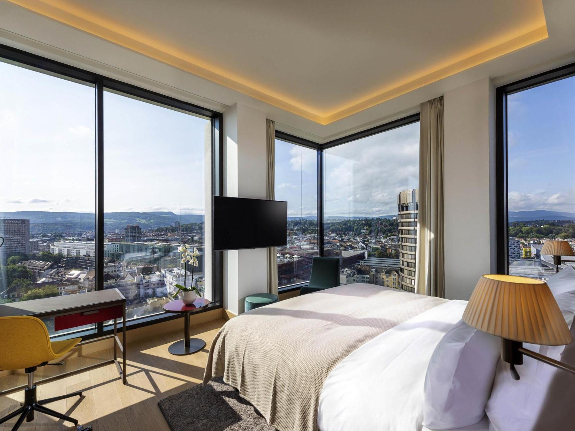 Junior King Suite