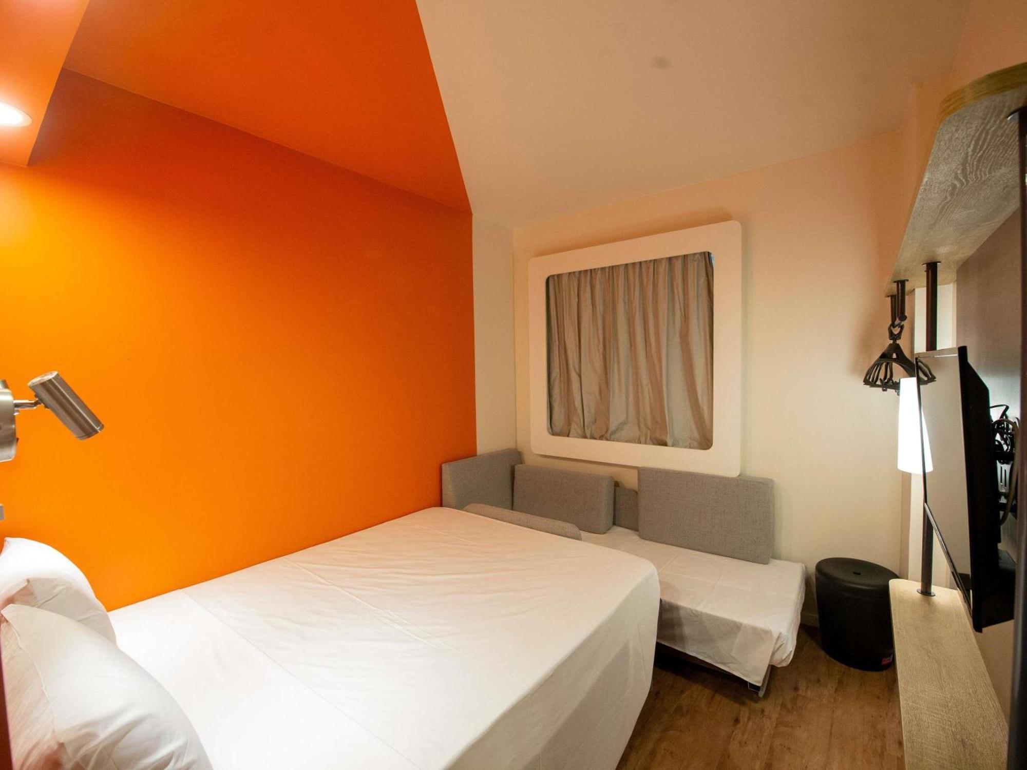 Standard Double Room Sofa