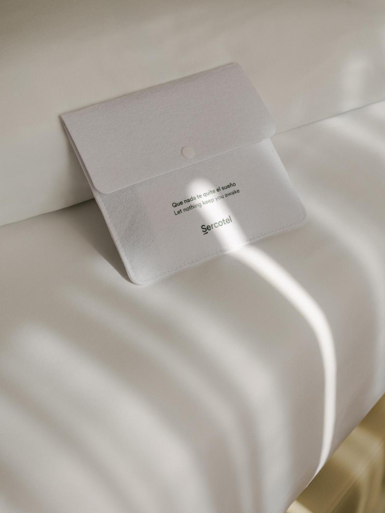 Standard Twin Room Sofa