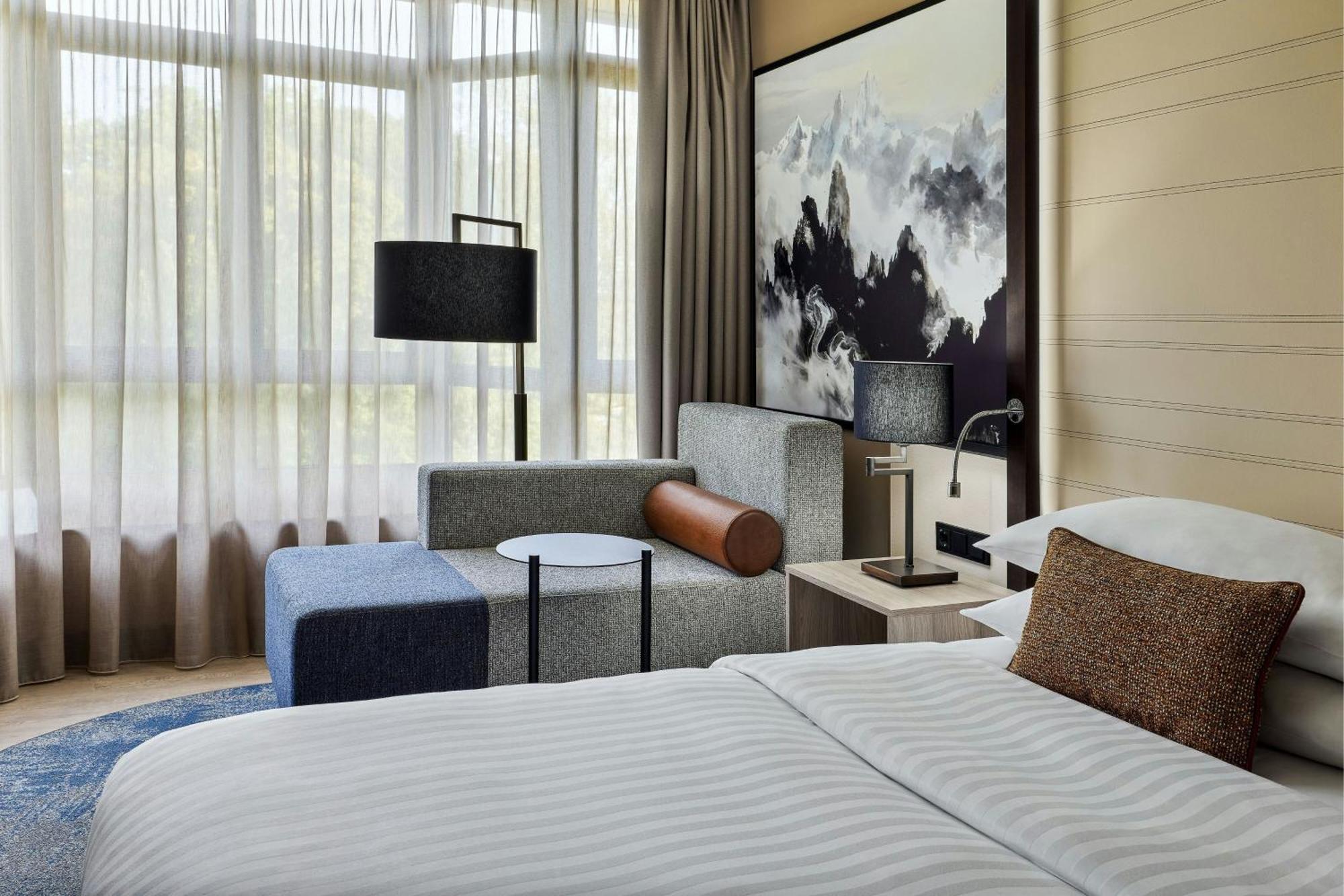 Executive Queen Room