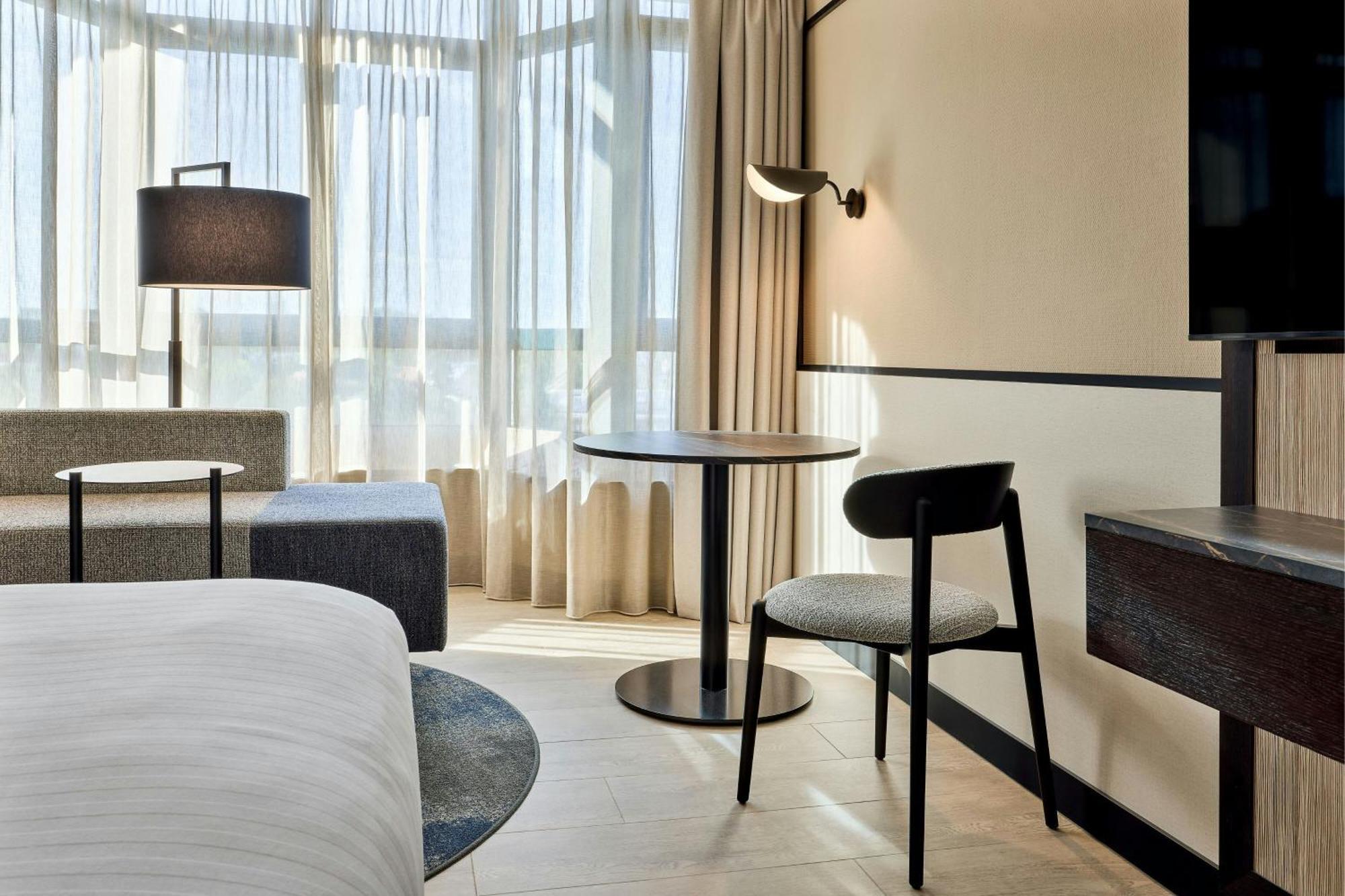 Executive Queen Room