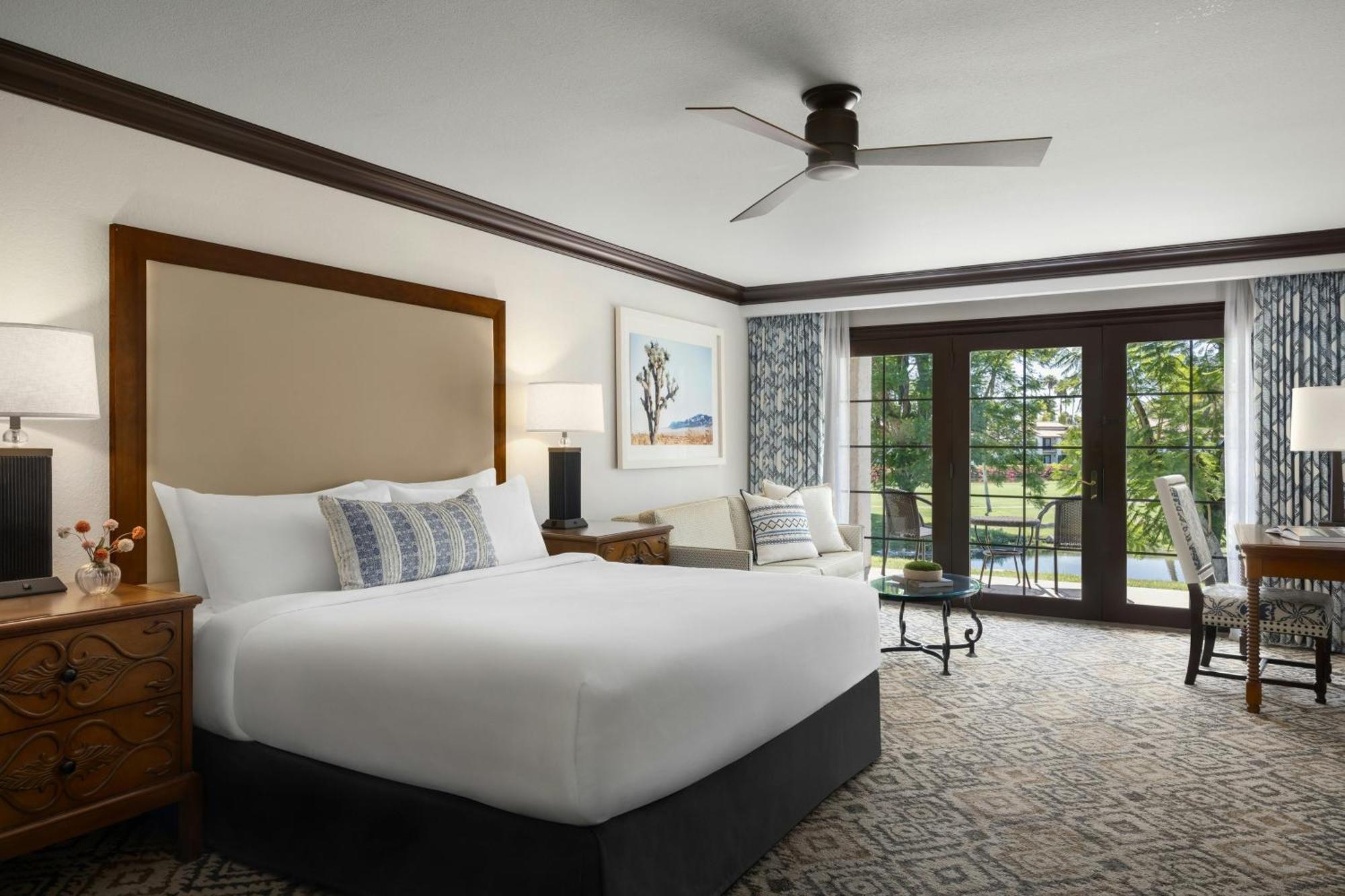 Traditional Room 1 King Bed