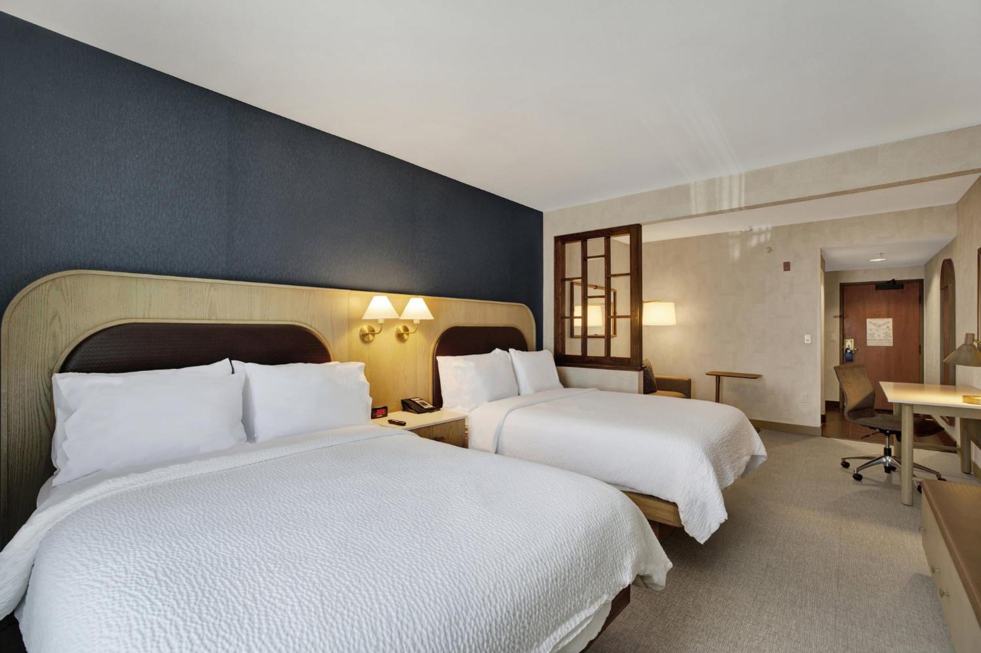 Standard Queen Room Sofa Bed