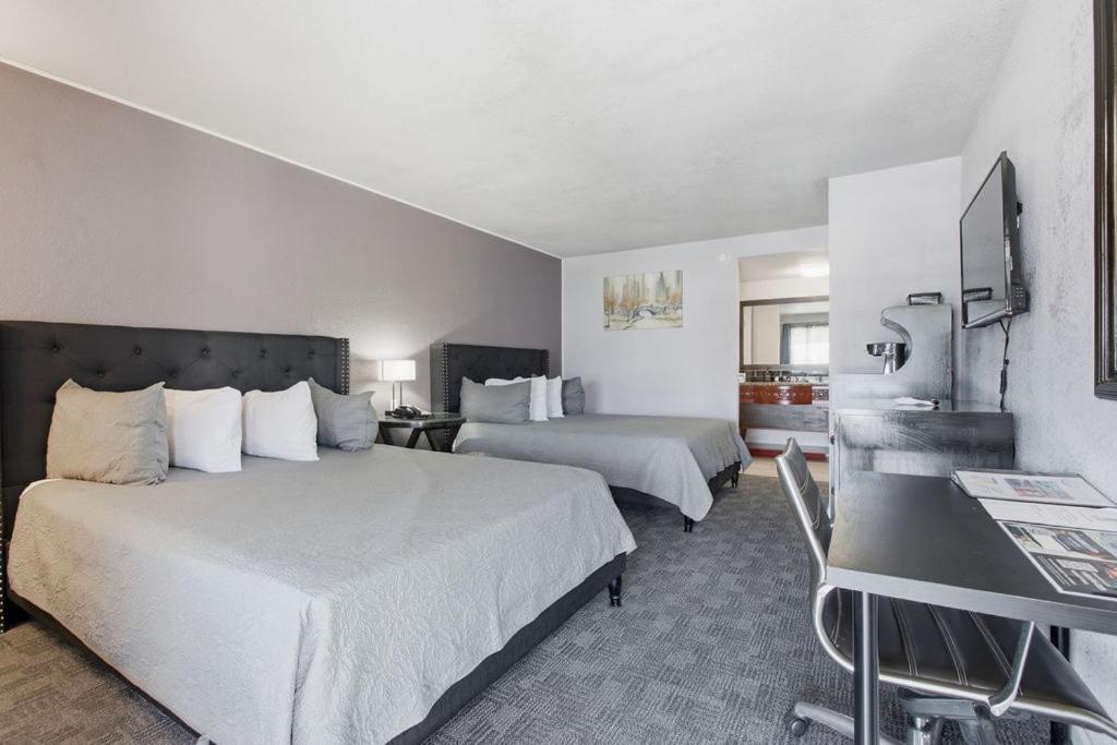 Supreme Queen Room Two Queen Beds
