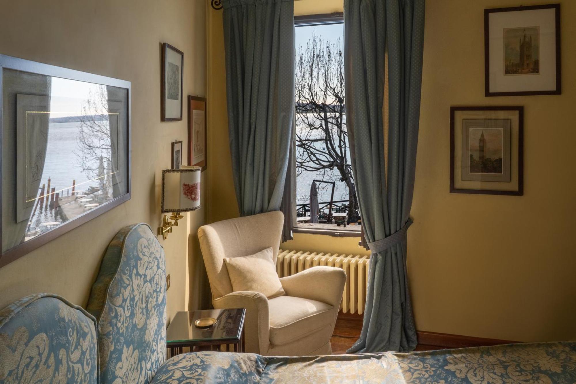 Double Room Lake View