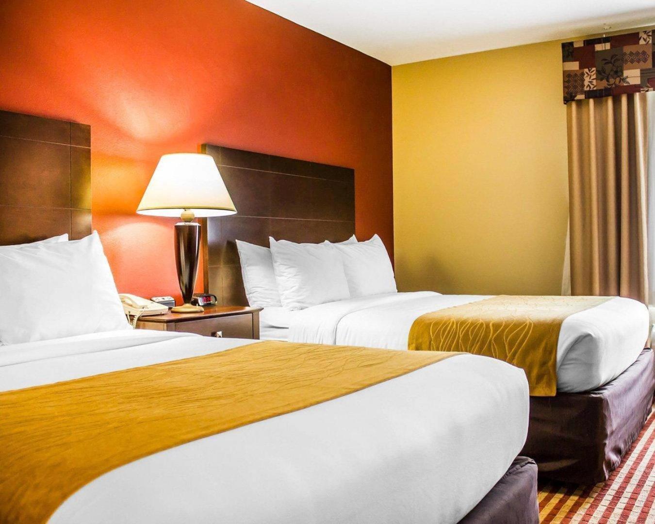Standard Double Suite Two Double Beds Non-Smoking