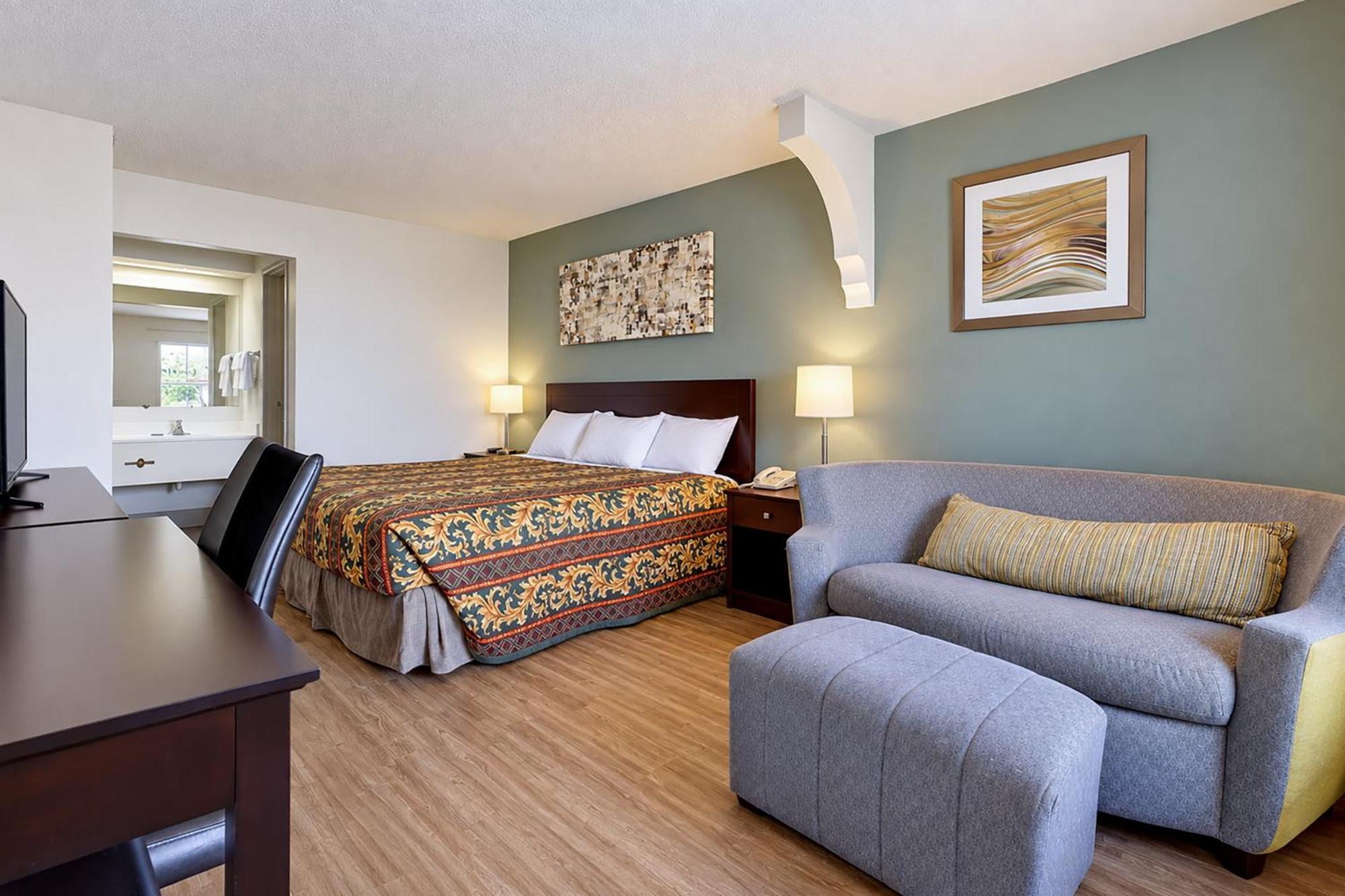 Deluxe King Bed Non smoking