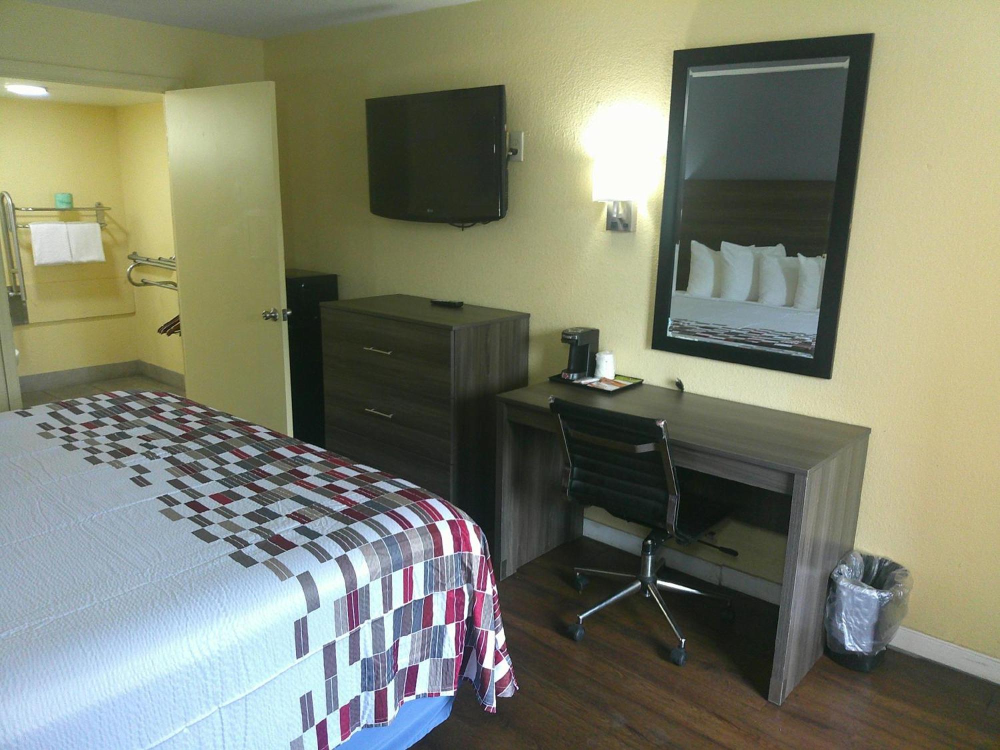 Superior King Room Disability Access Non-Smoking
