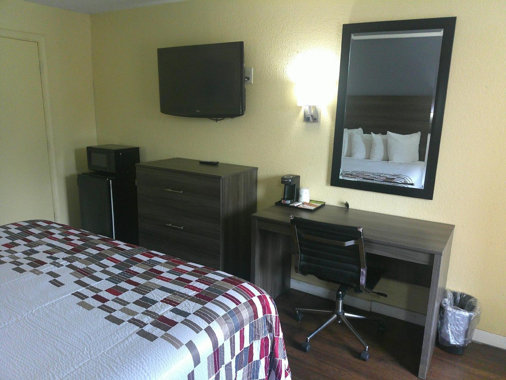 Superior King Room Disability Access Non-Smoking