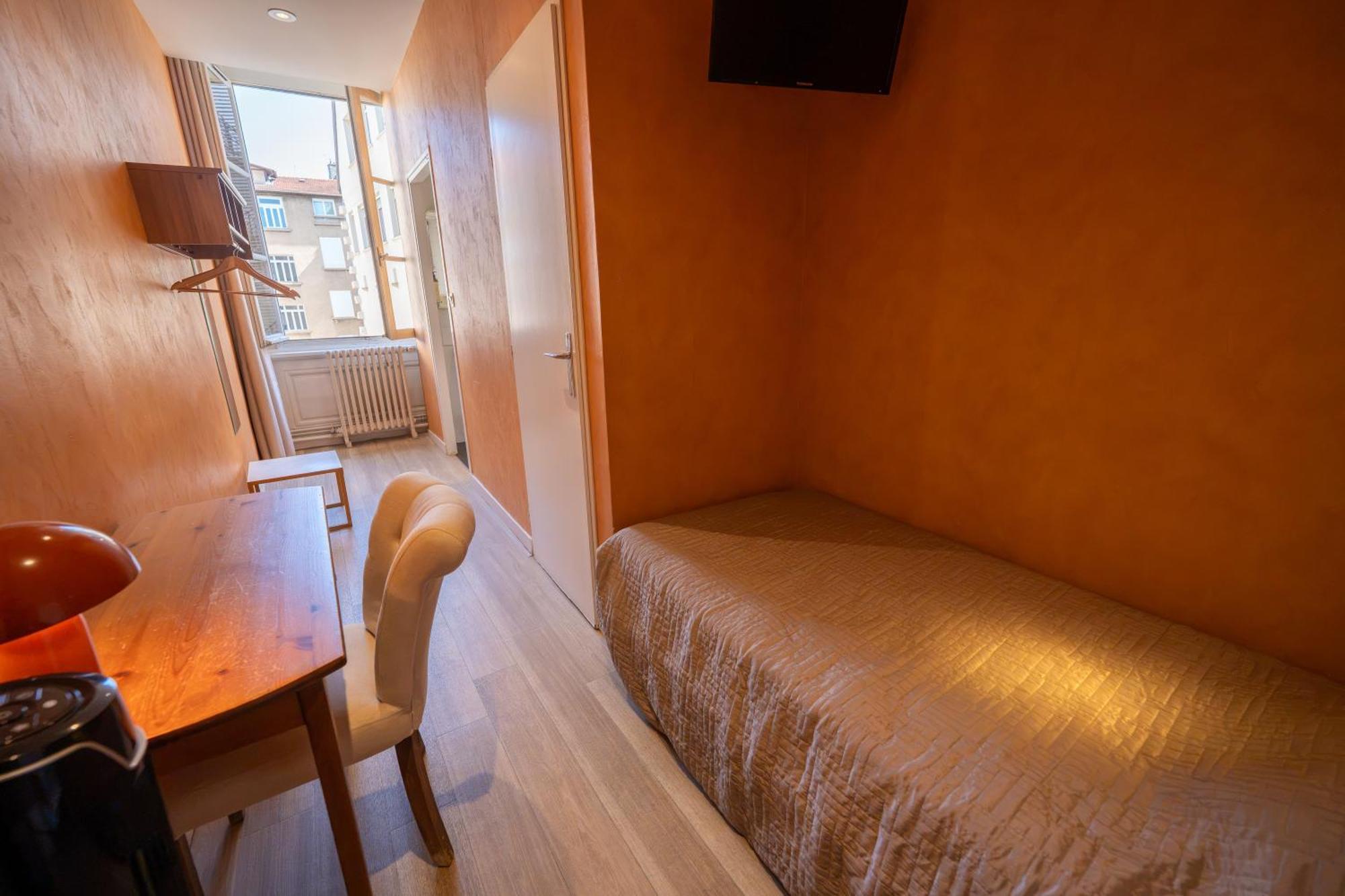 Economy Single Room