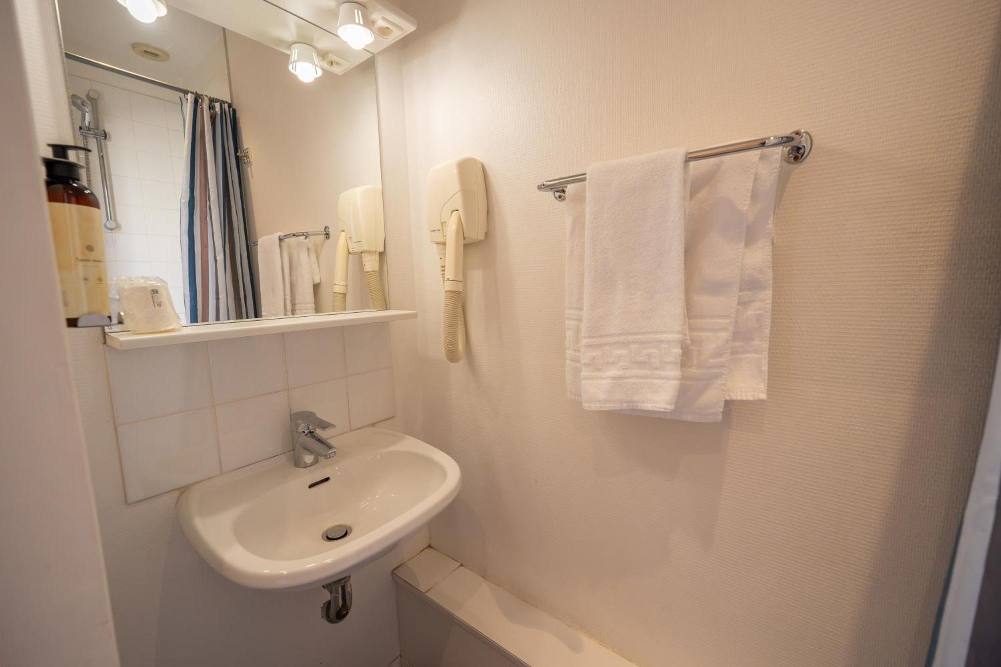 Economy Single Room