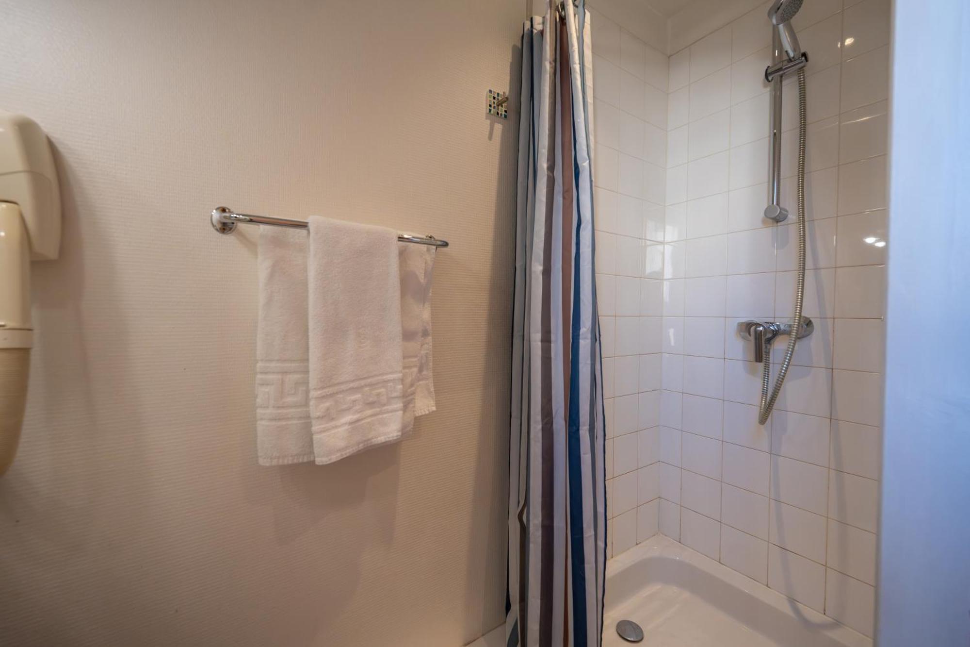 Economy Single Room