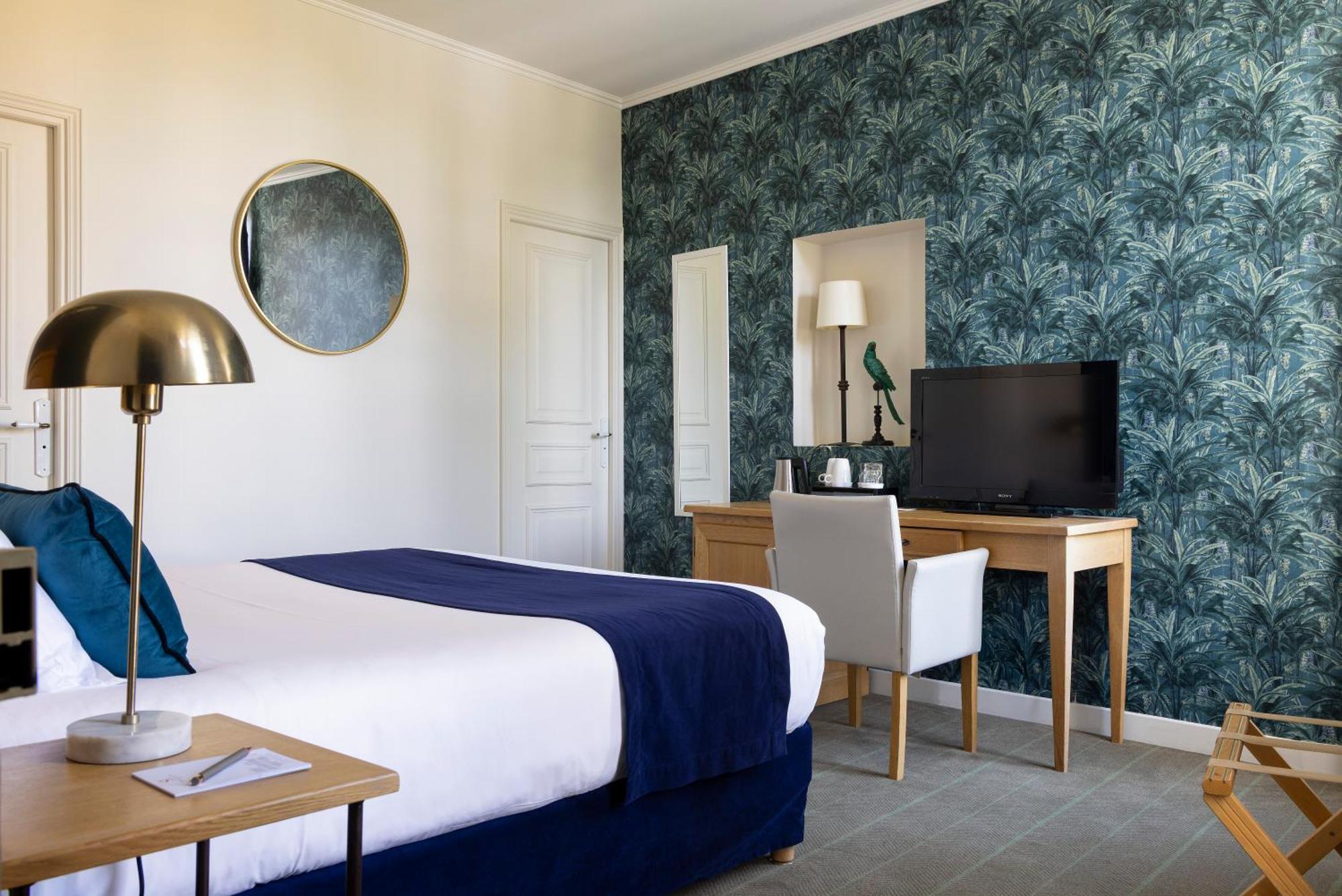 Comfort Plus Room