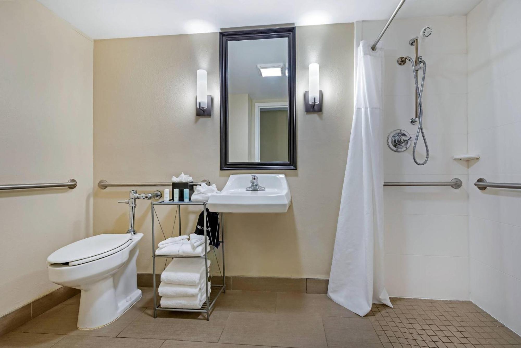 King Room Disability Access or Non-Smoking