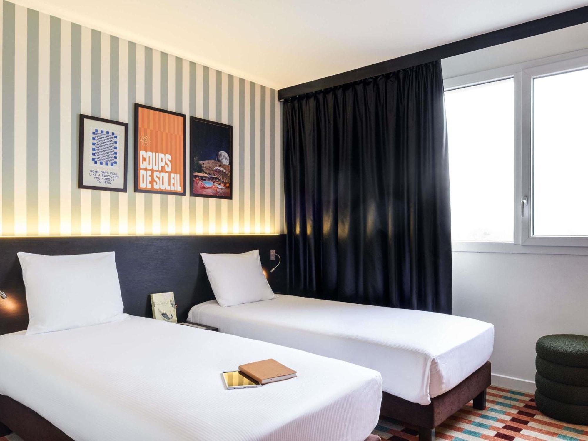 Standard Twin Room