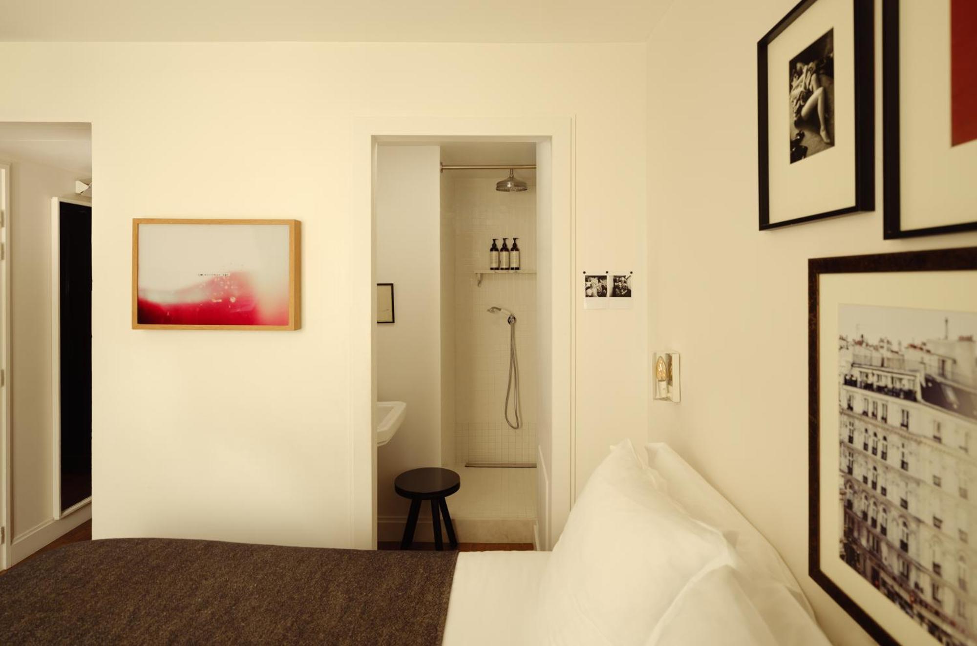 Standard Room "Pigalle 15"