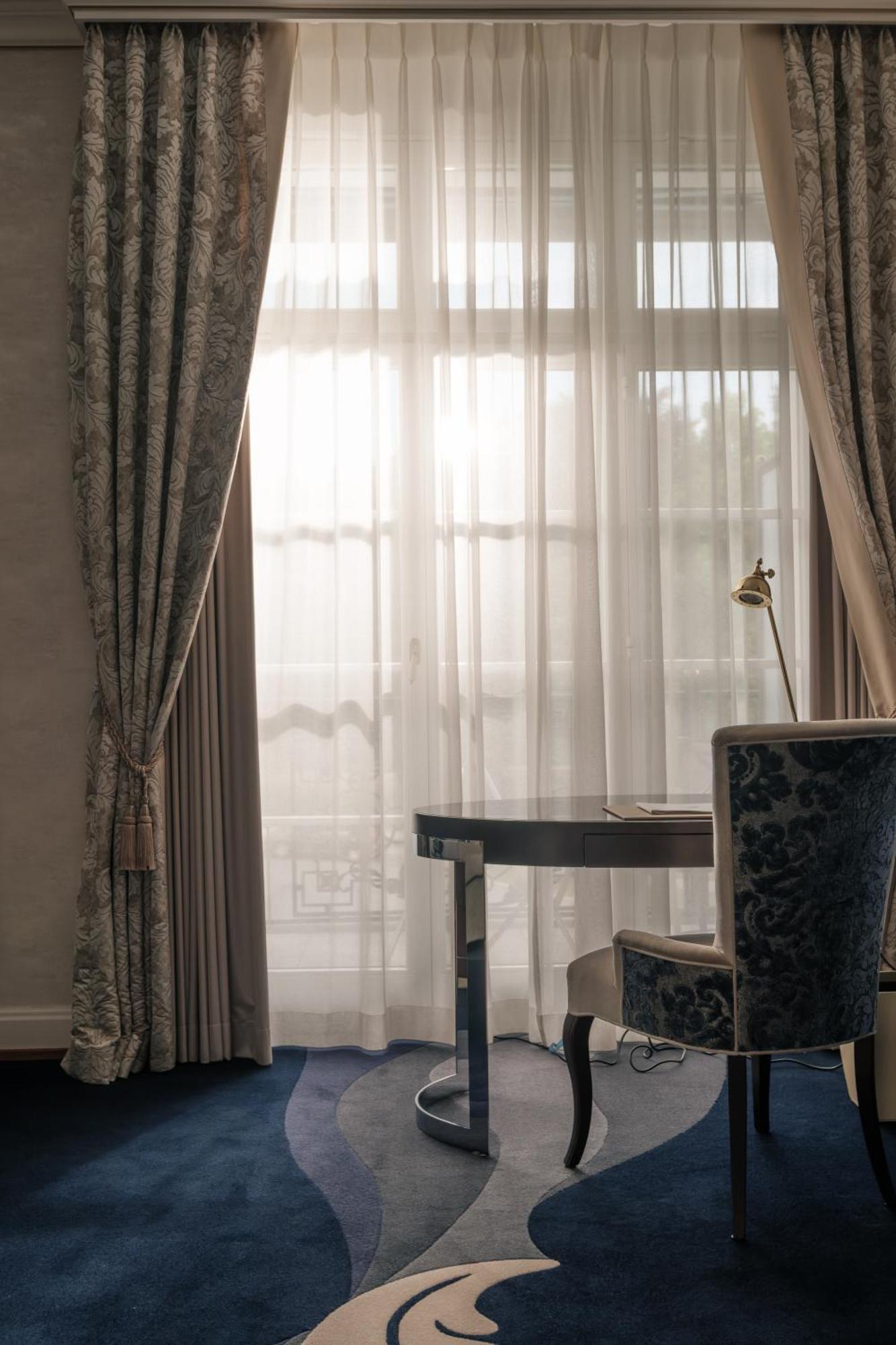 Deluxe Junior Suite