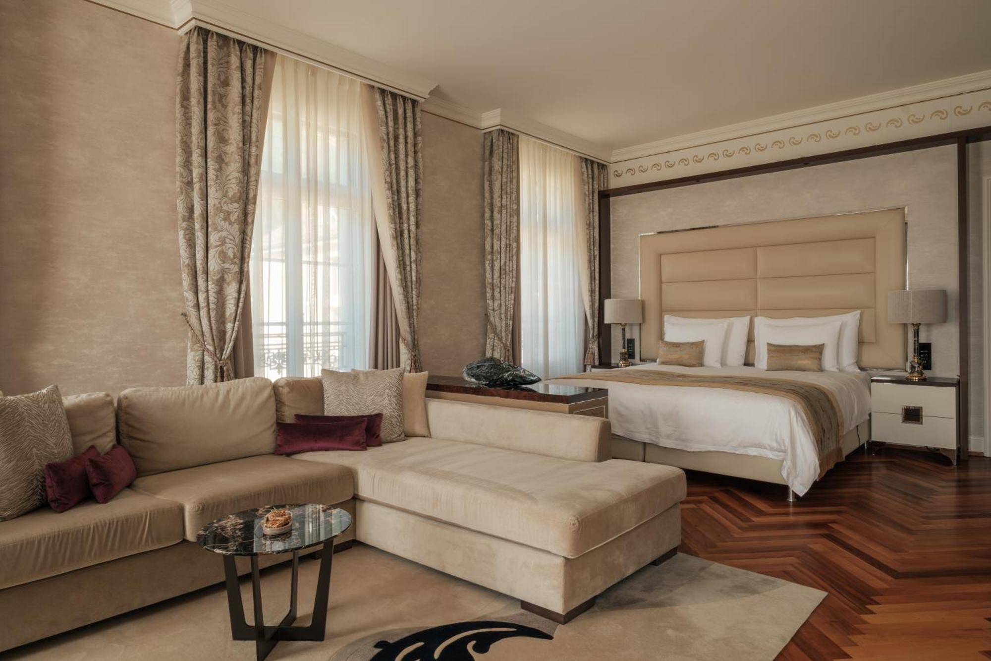 Corner Junior Suite