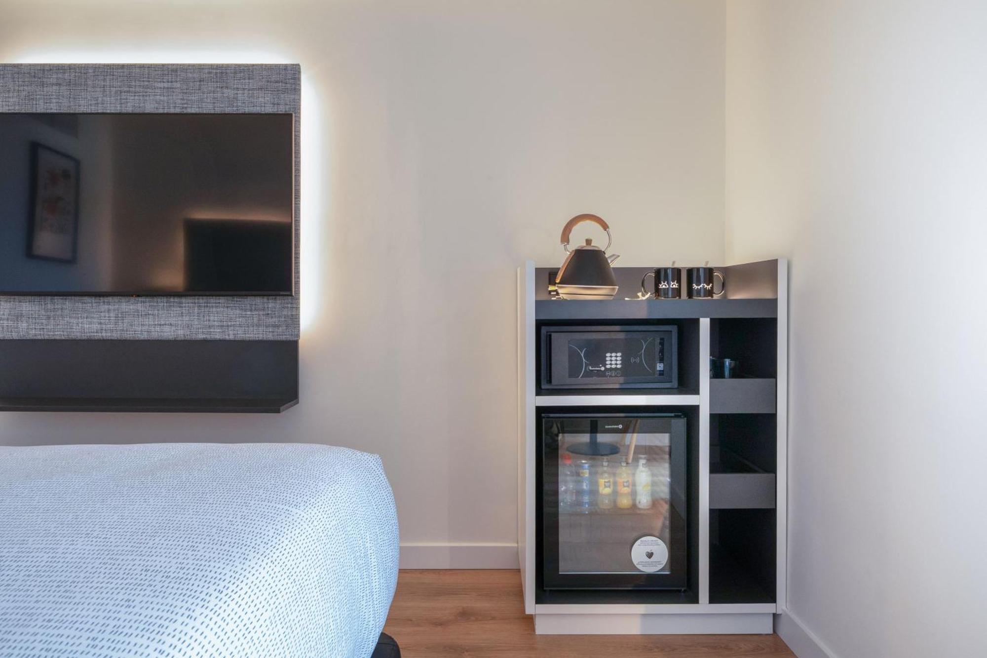 INNSIDE Room