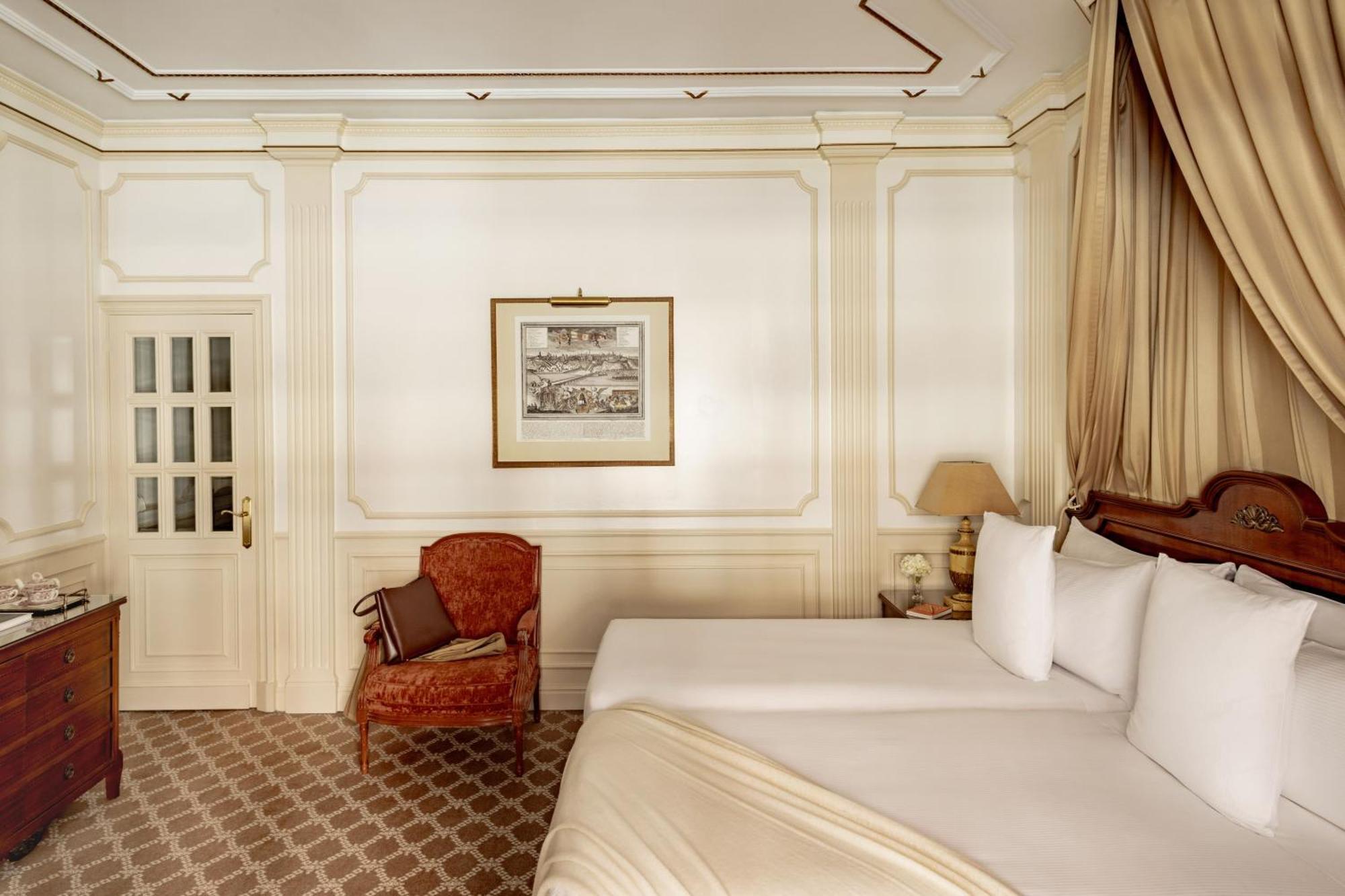Premier Room