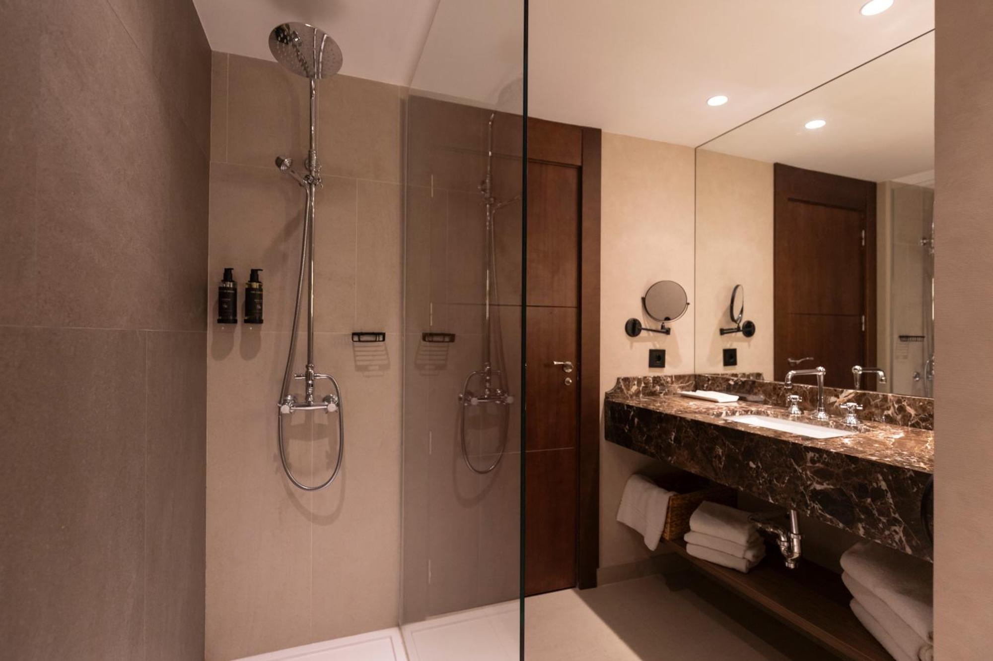 Twin Room Plus