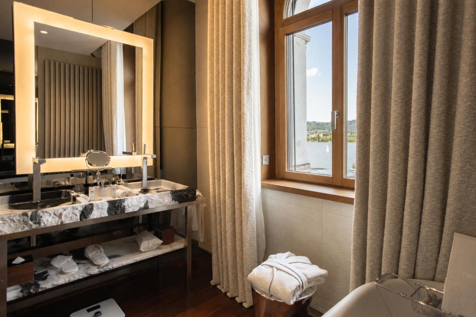 Prestige Room balcony