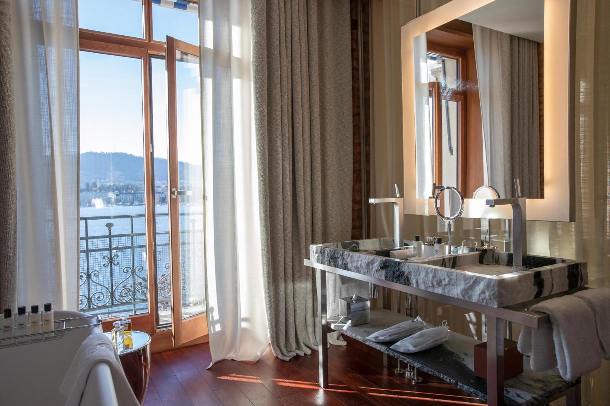 Prestige Room balcony