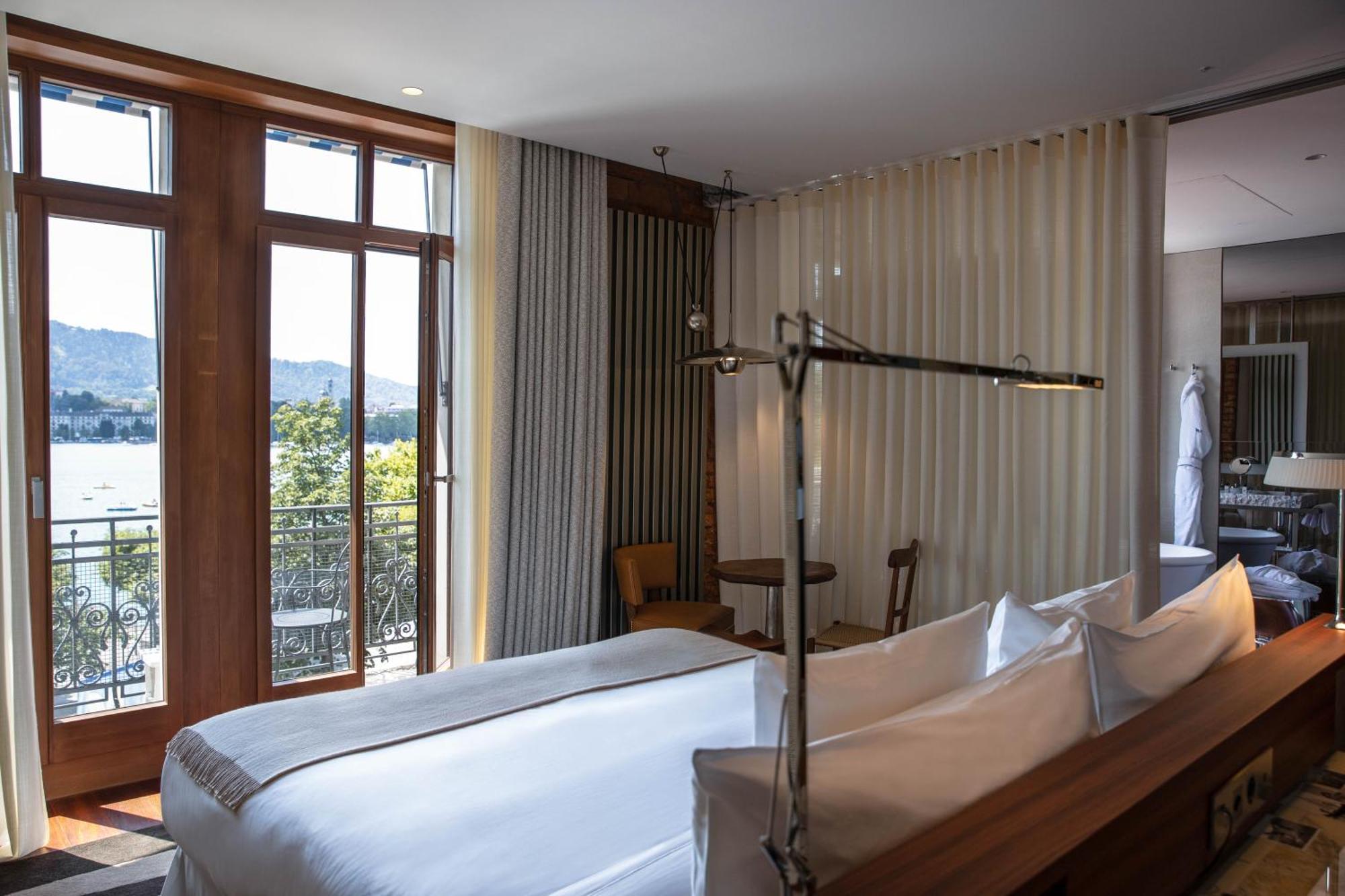 Prestige Room balcony