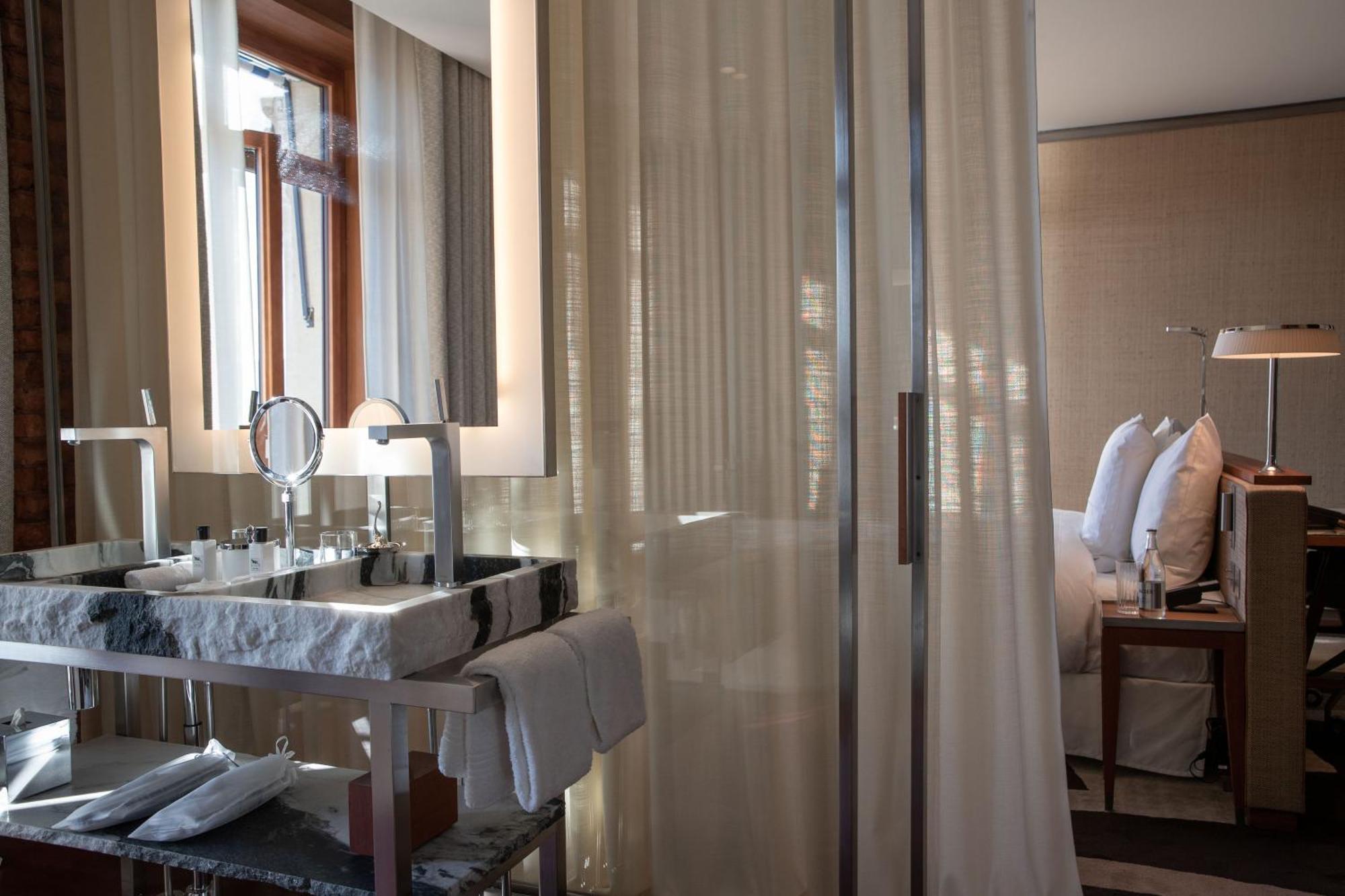 Prestige Room balcony