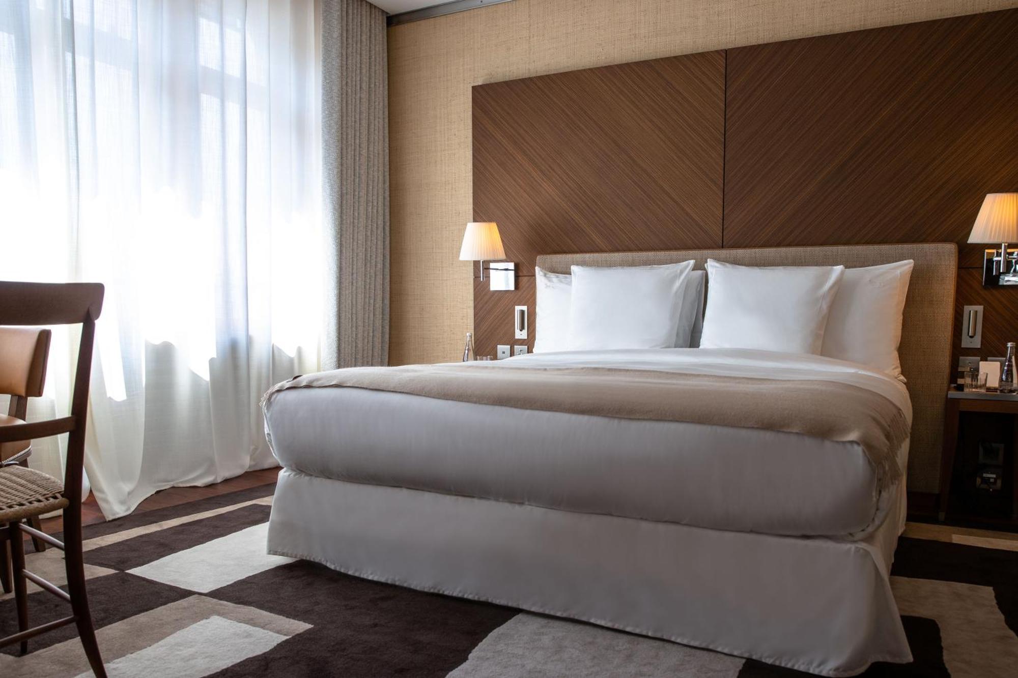 Corner Room
