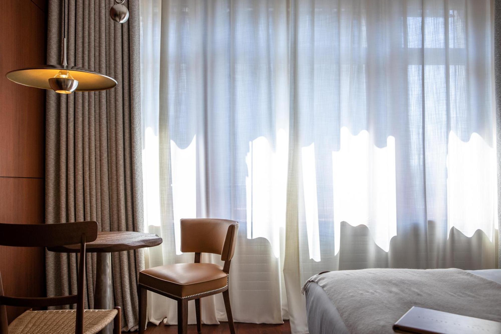 Corner Room