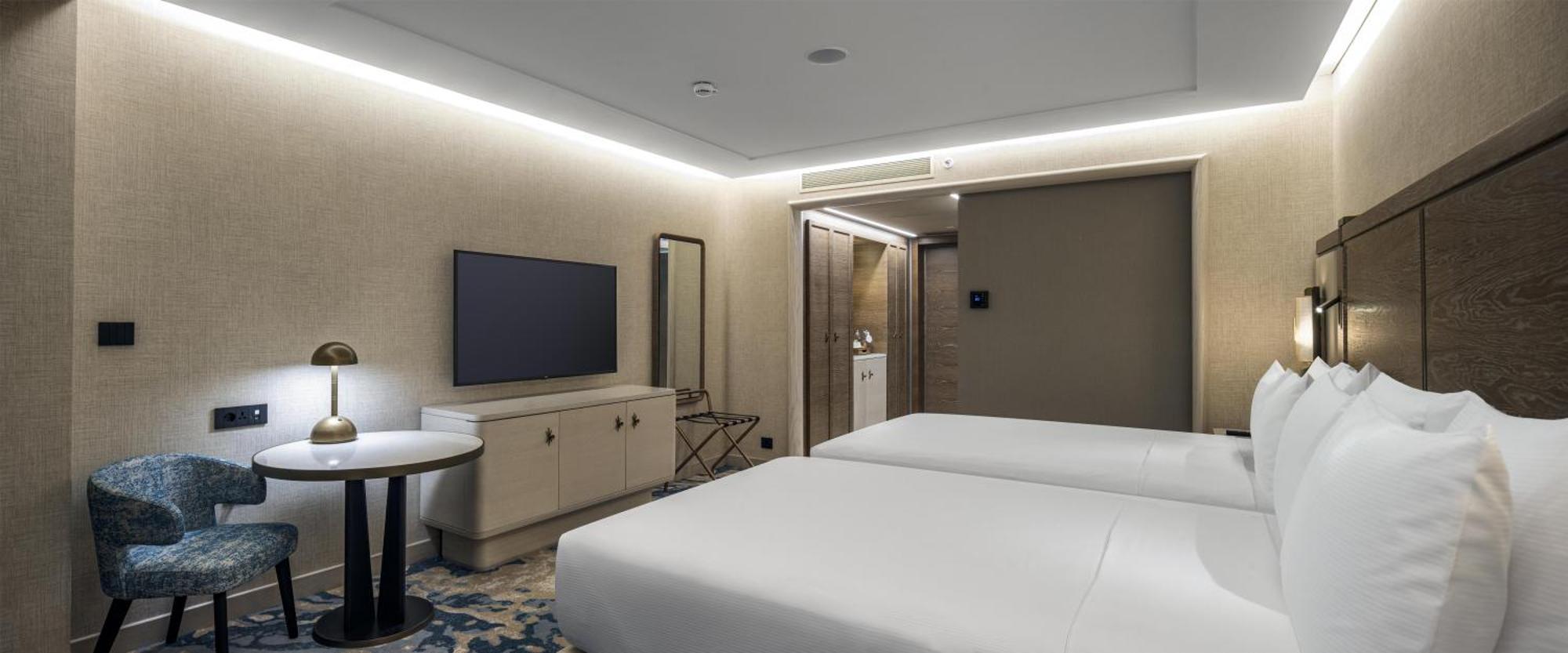 Deluxe Double Room Two Double Beds Bosphorus View