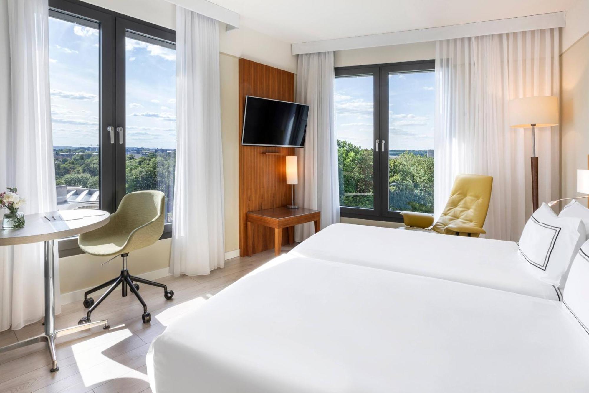 The Level Grand Suite Executive Lounge Access