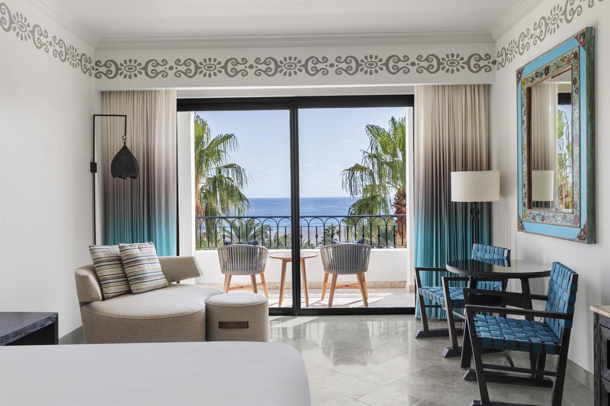 Deluxe King Room Ocean View