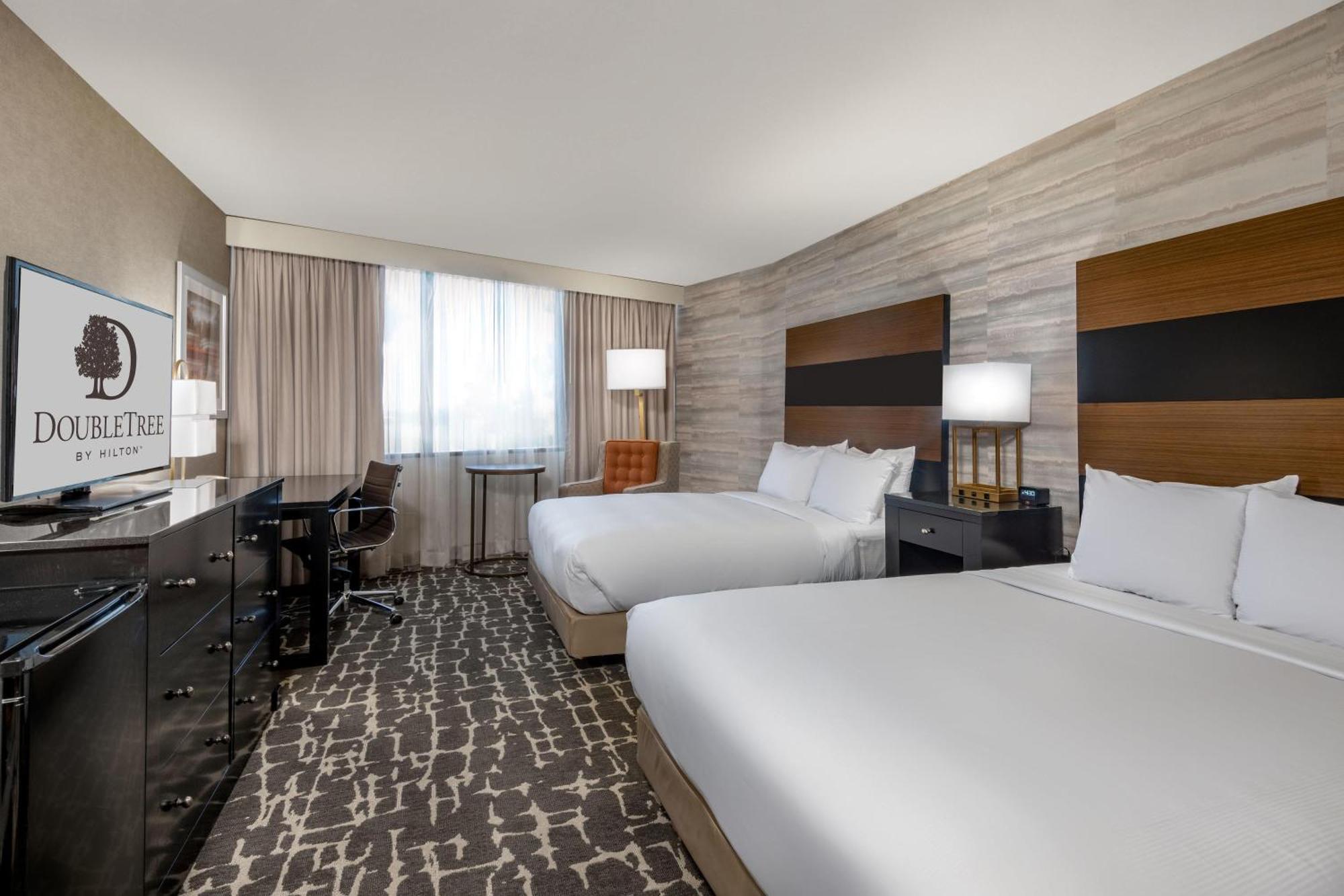 Queen Room Two Queen Beds Mobility Accessible
