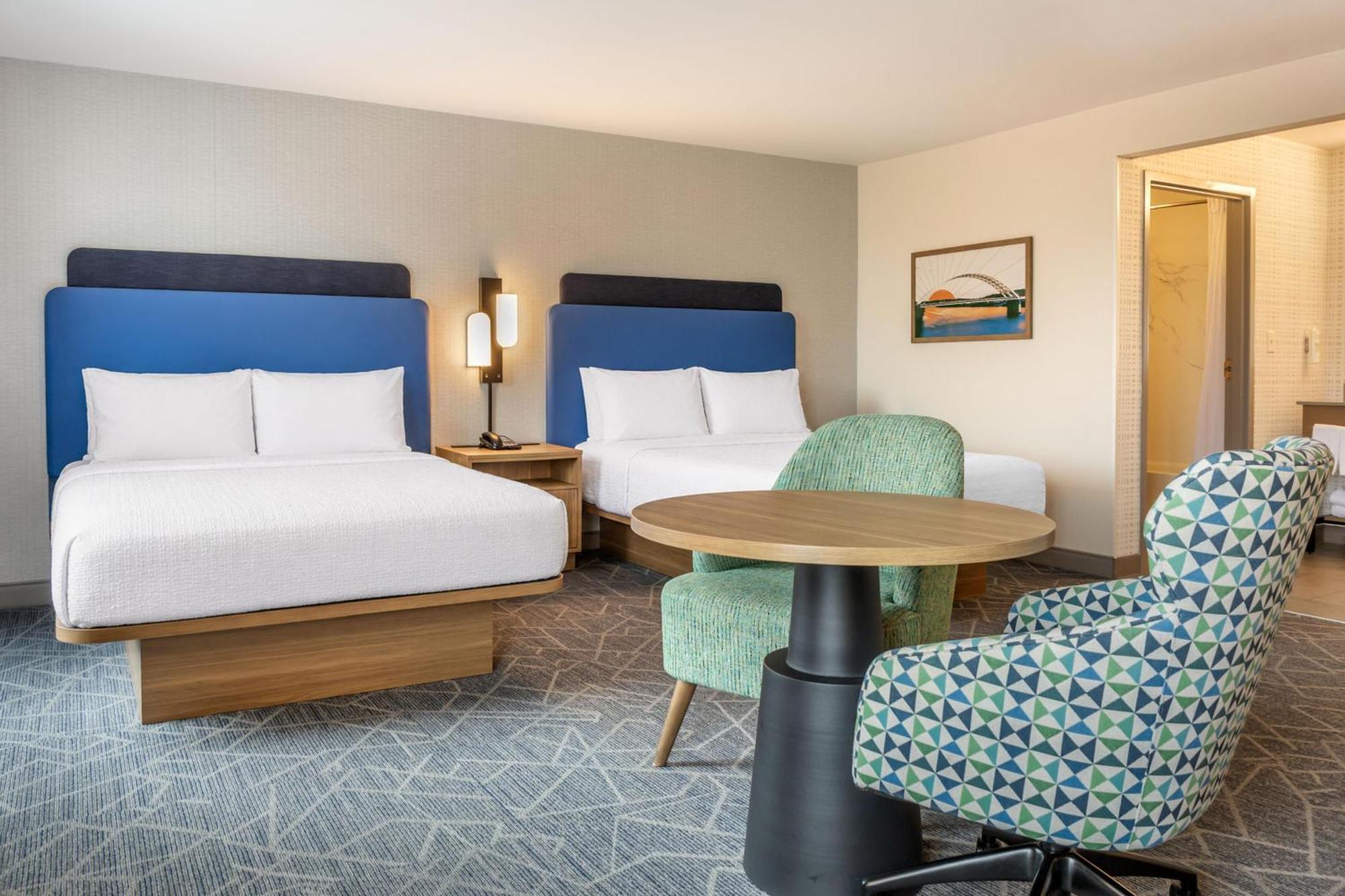 Queen Suite Two Queen Beds Non-Smoking