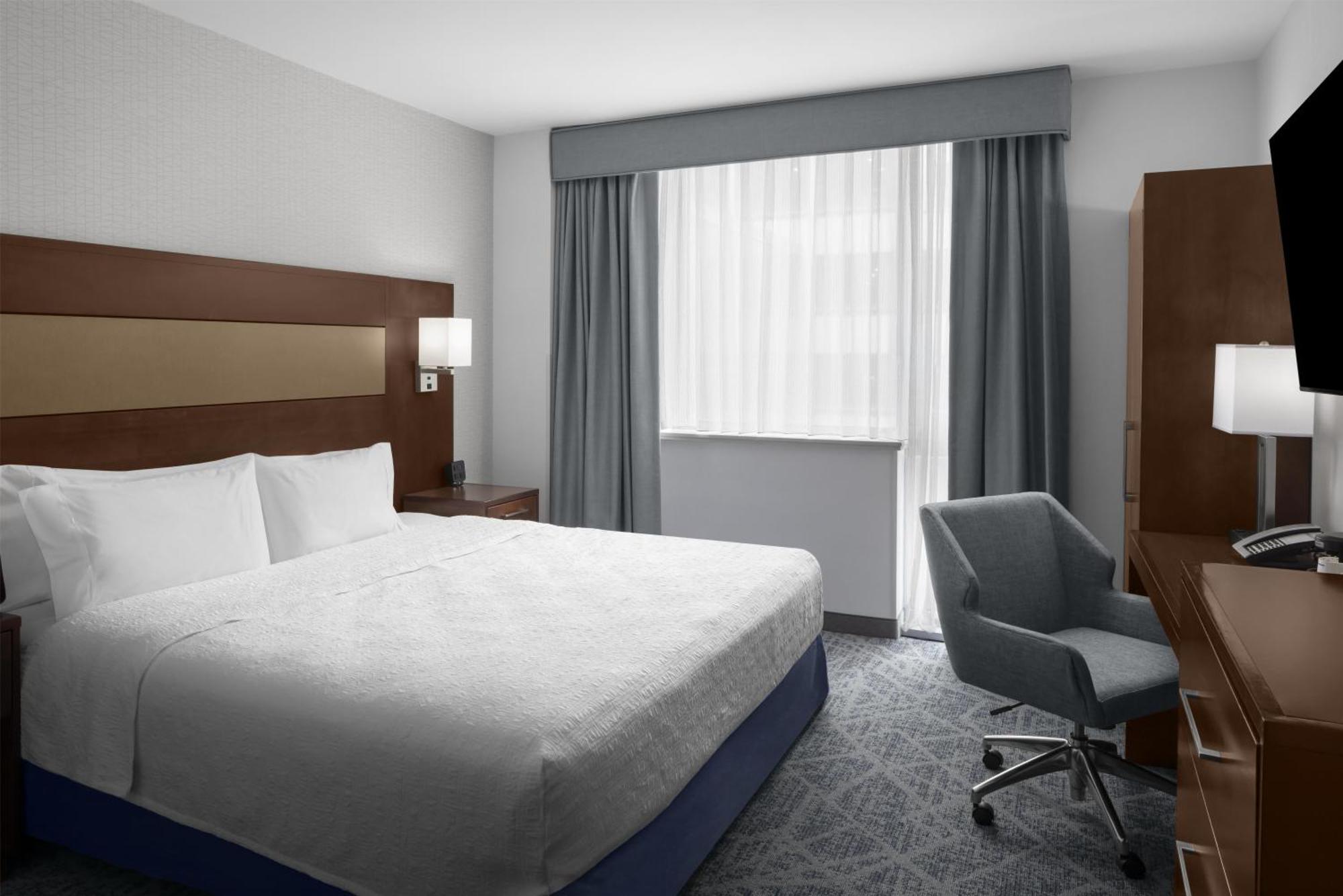 King Room Mobility Access or Non-Smoking