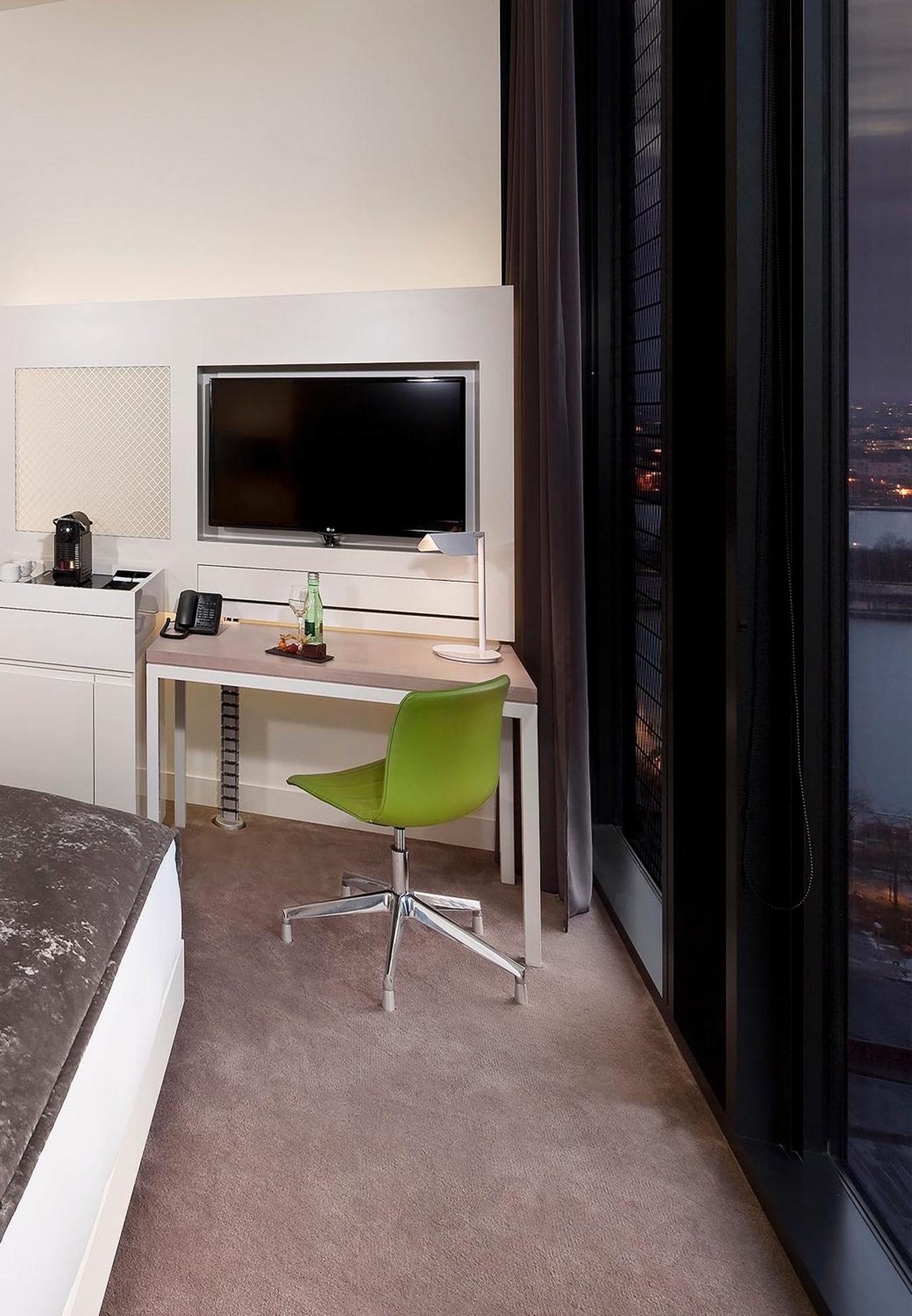 Meliá Guestroom