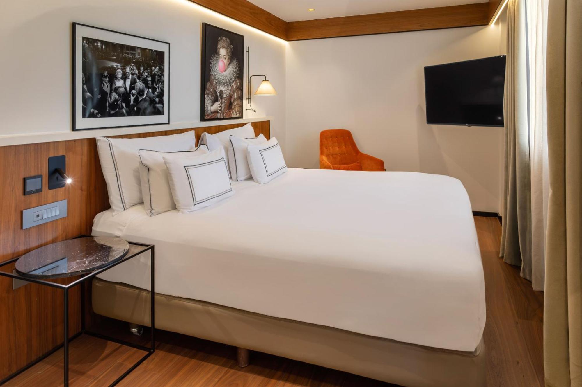 The Level Junior Suite Executive Lounge Access