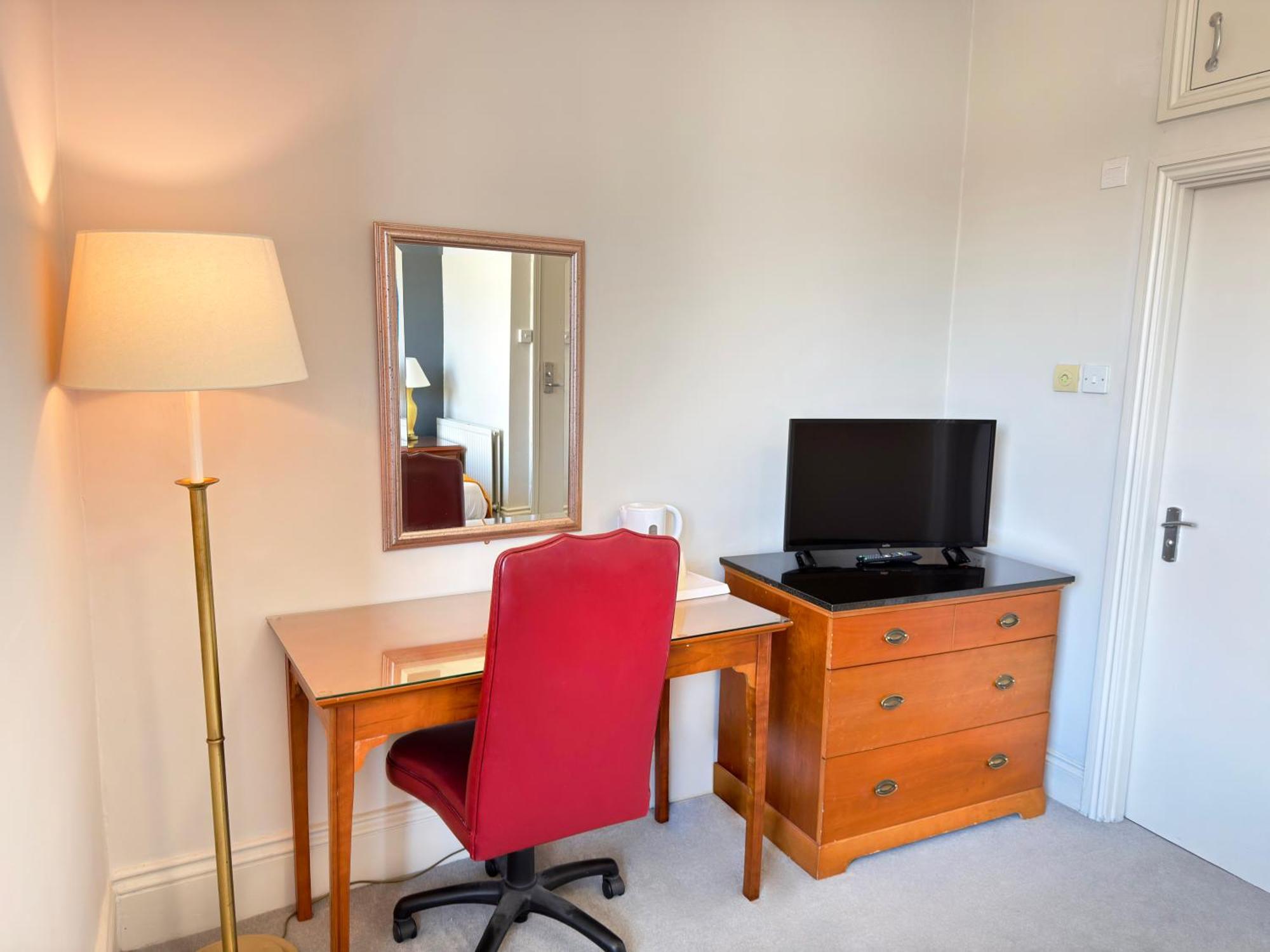 Superior King Room