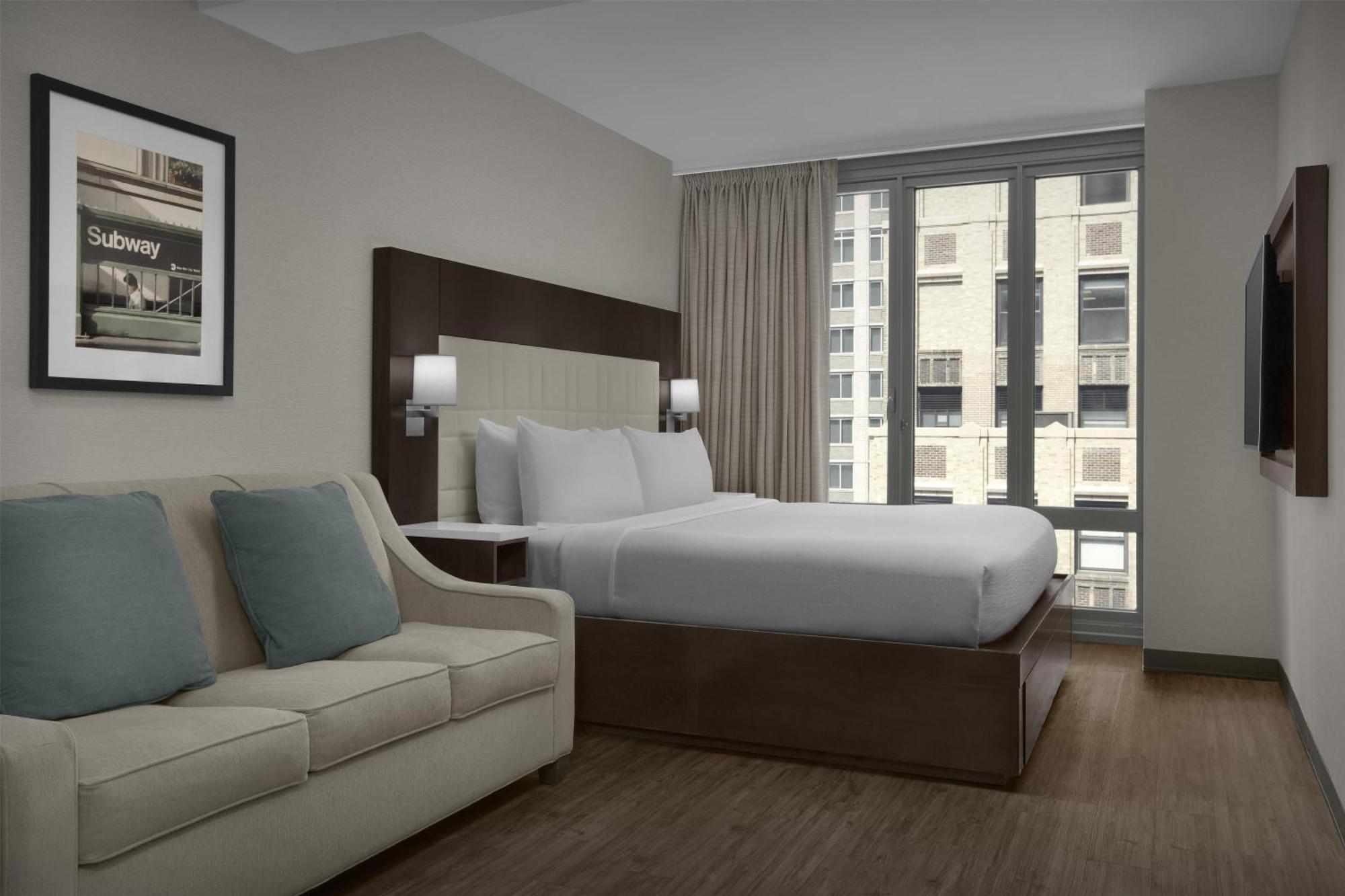 Junior King Suite Hearing Accessible