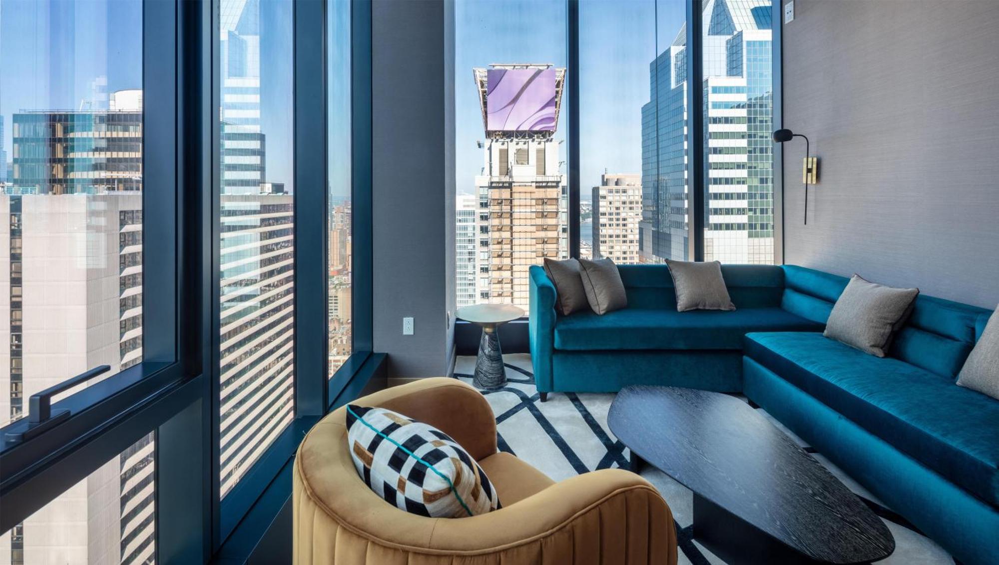 King Suite Skyline View