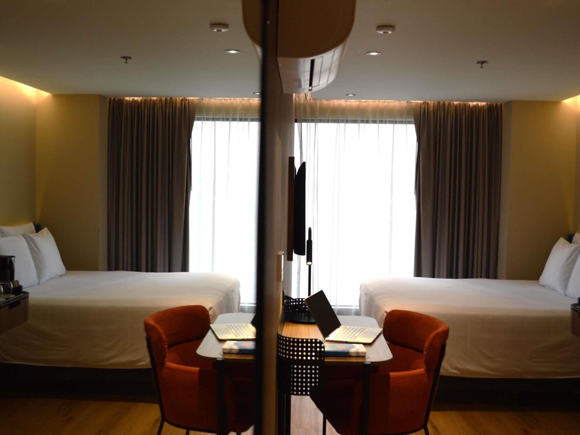 Standard Queen Room