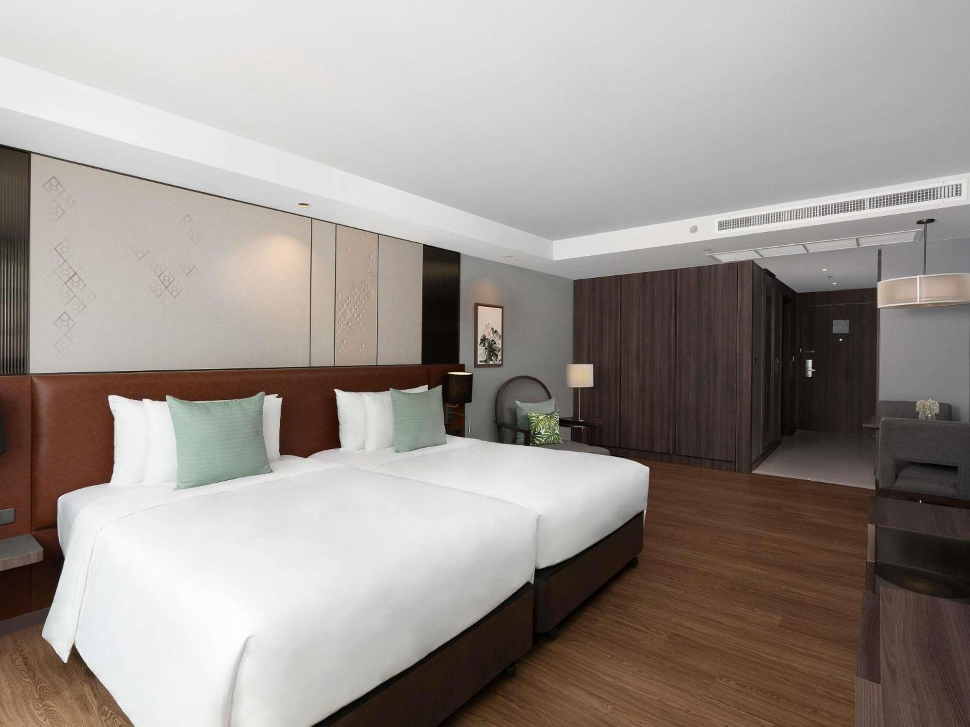 Deluxe Studio Two Single Beds