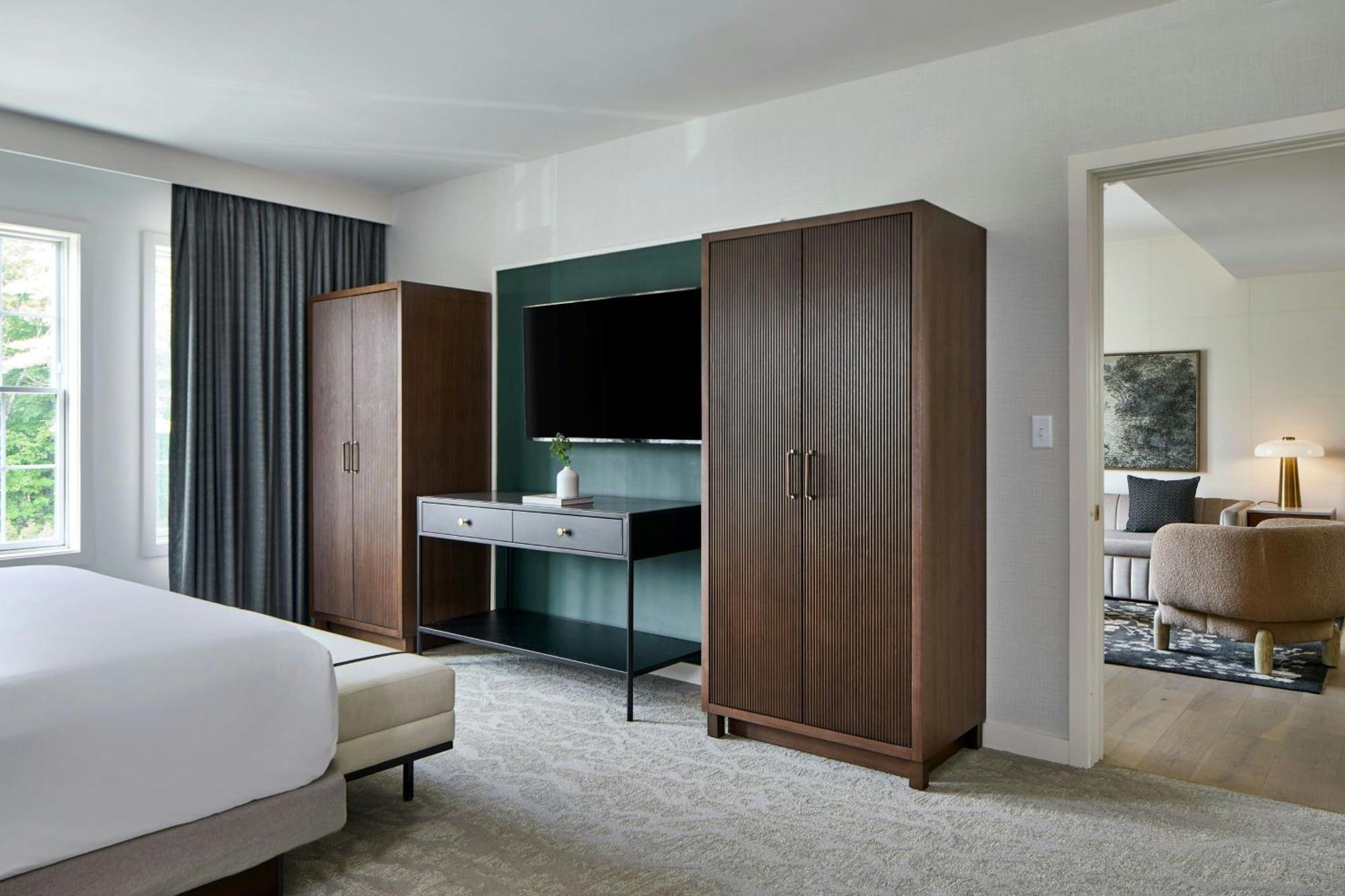 One-Bedroom King Suite