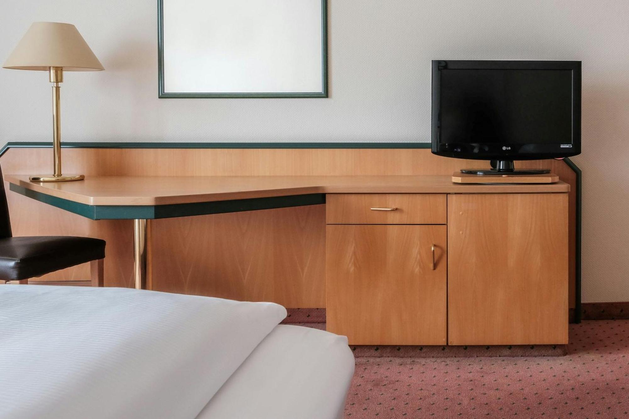 Standard Room One Twin Bed